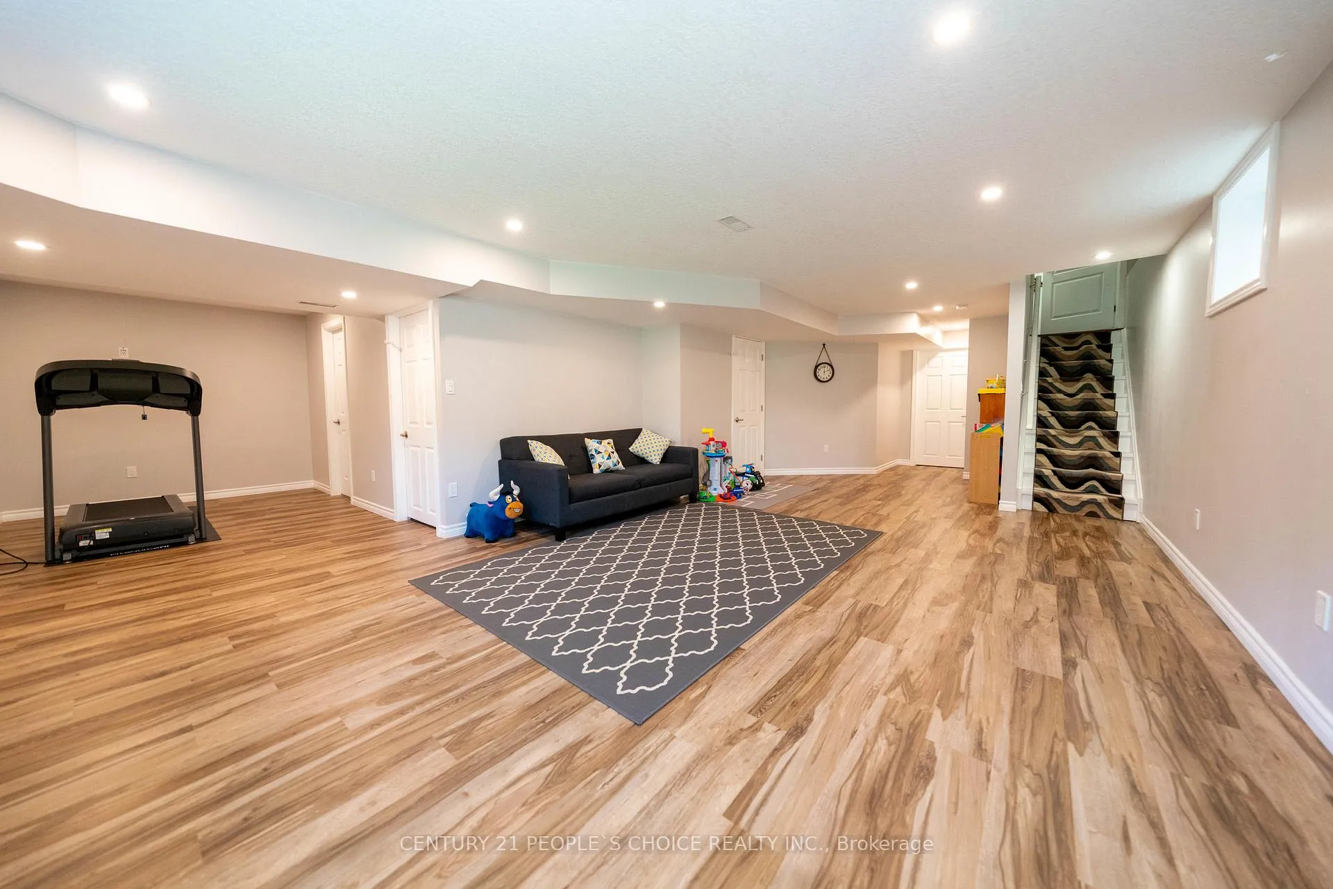 Photo 44 of 335 Falling Green Crescent, Kitchener, Rosenburg — HOMEH