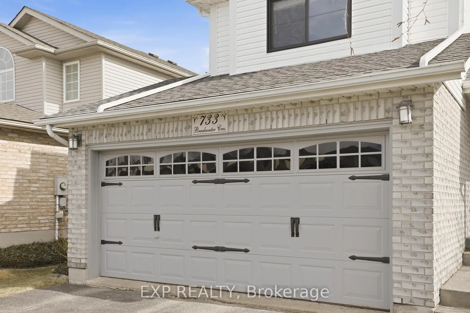 Photo 4 of 733 Breakwater Crescent, Waterloo — HOMEH