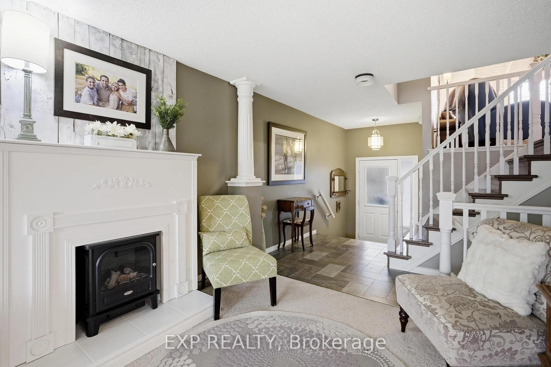 Photo 14 of 733 Breakwater Crescent, Waterloo — HOMEH