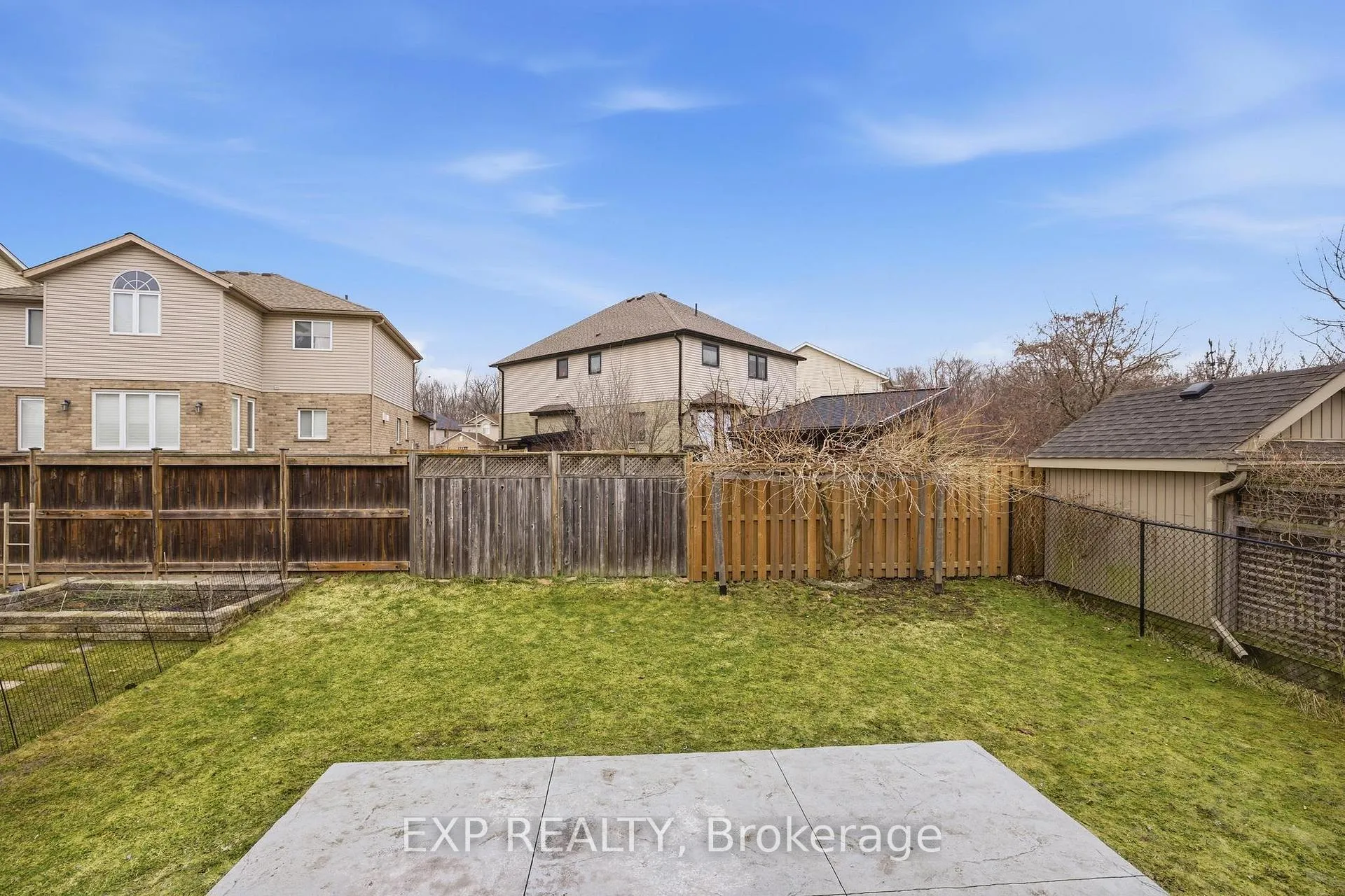 Photo 28 of 733 Breakwater Crescent, Waterloo — HOMEH