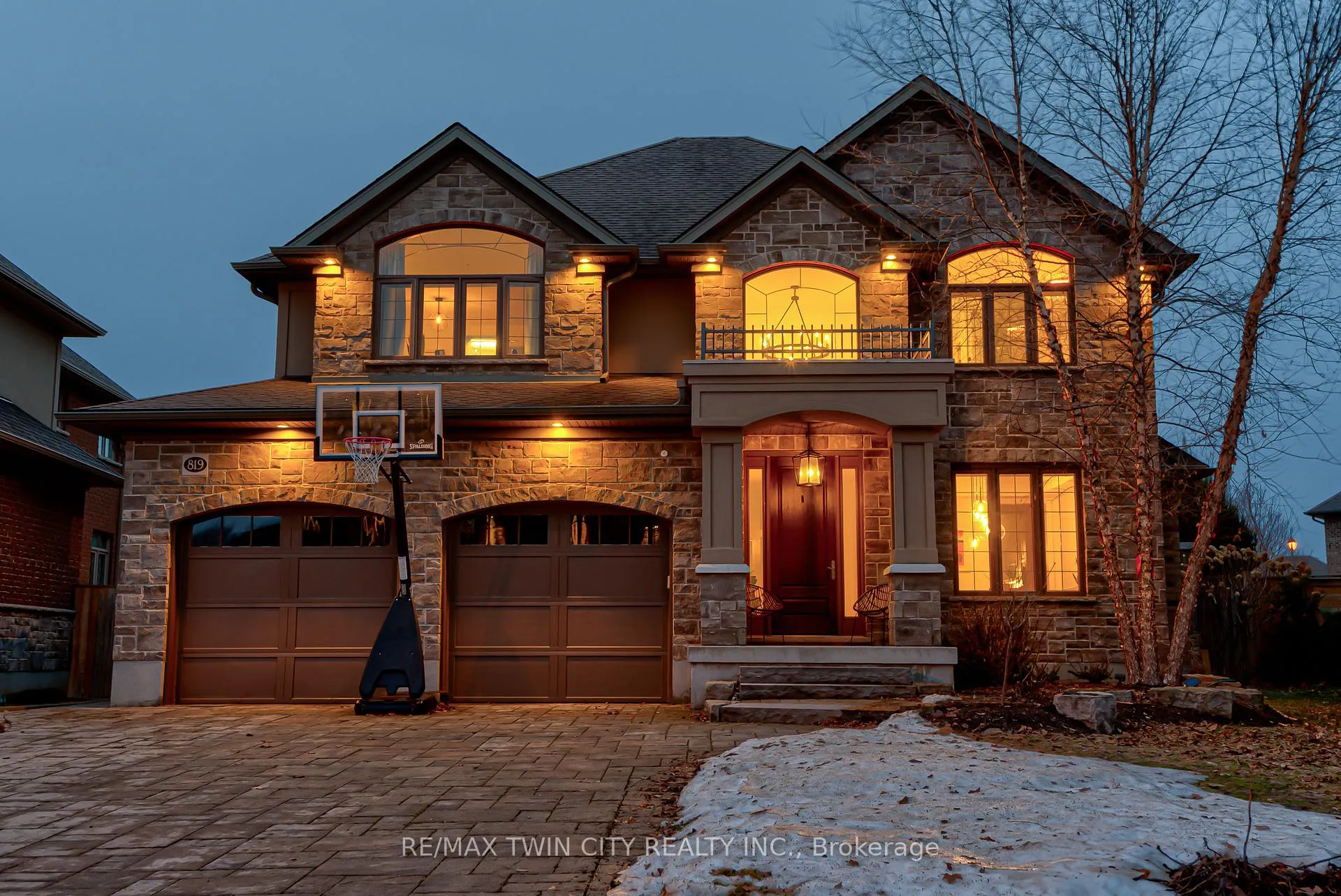 Photo 1 of 819 Copper Ridge Drive S, Waterloo, Eastbridge — HOMEH