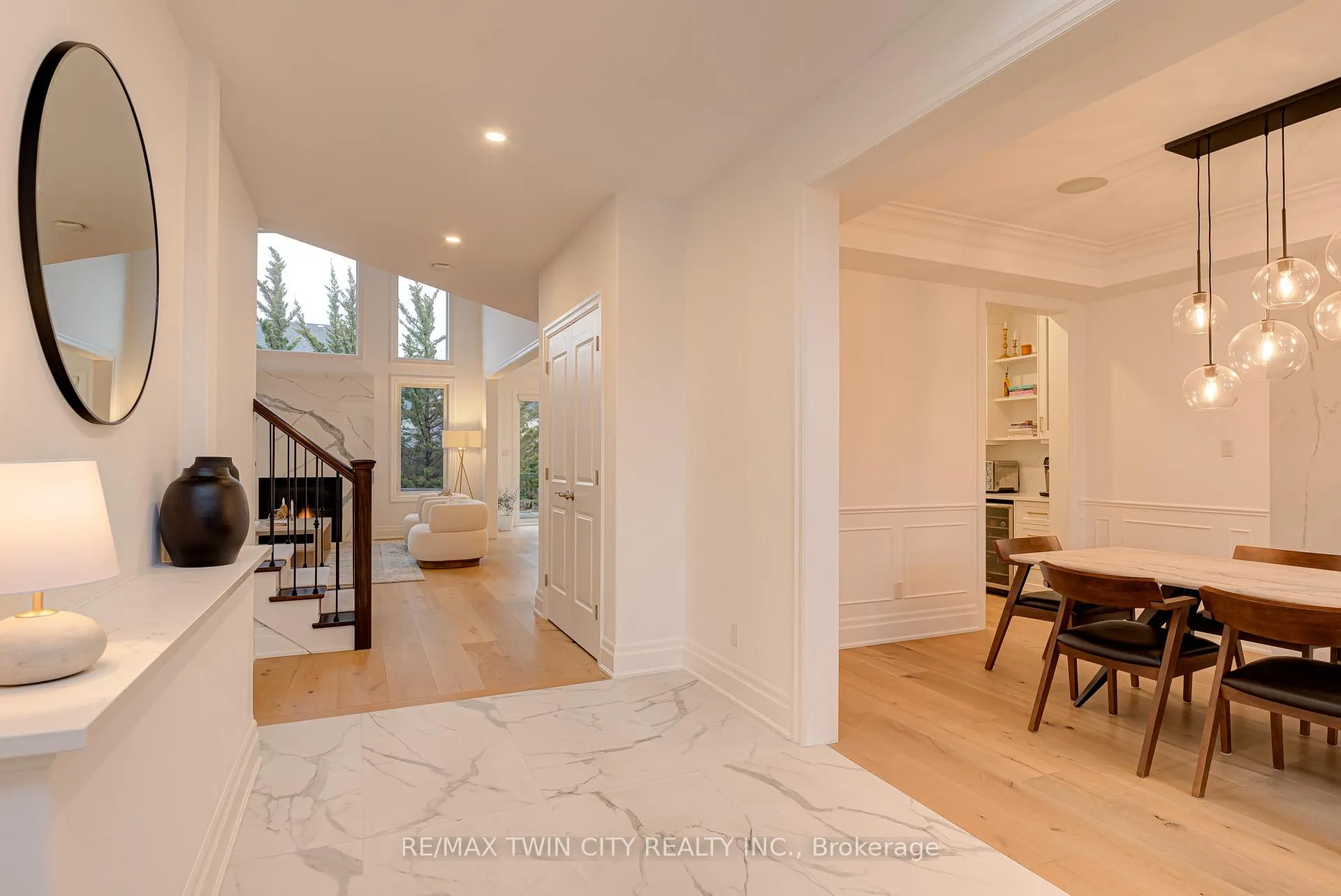 Photo 6 of 819 Copper Ridge Drive S, Waterloo, Eastbridge — HOMEH