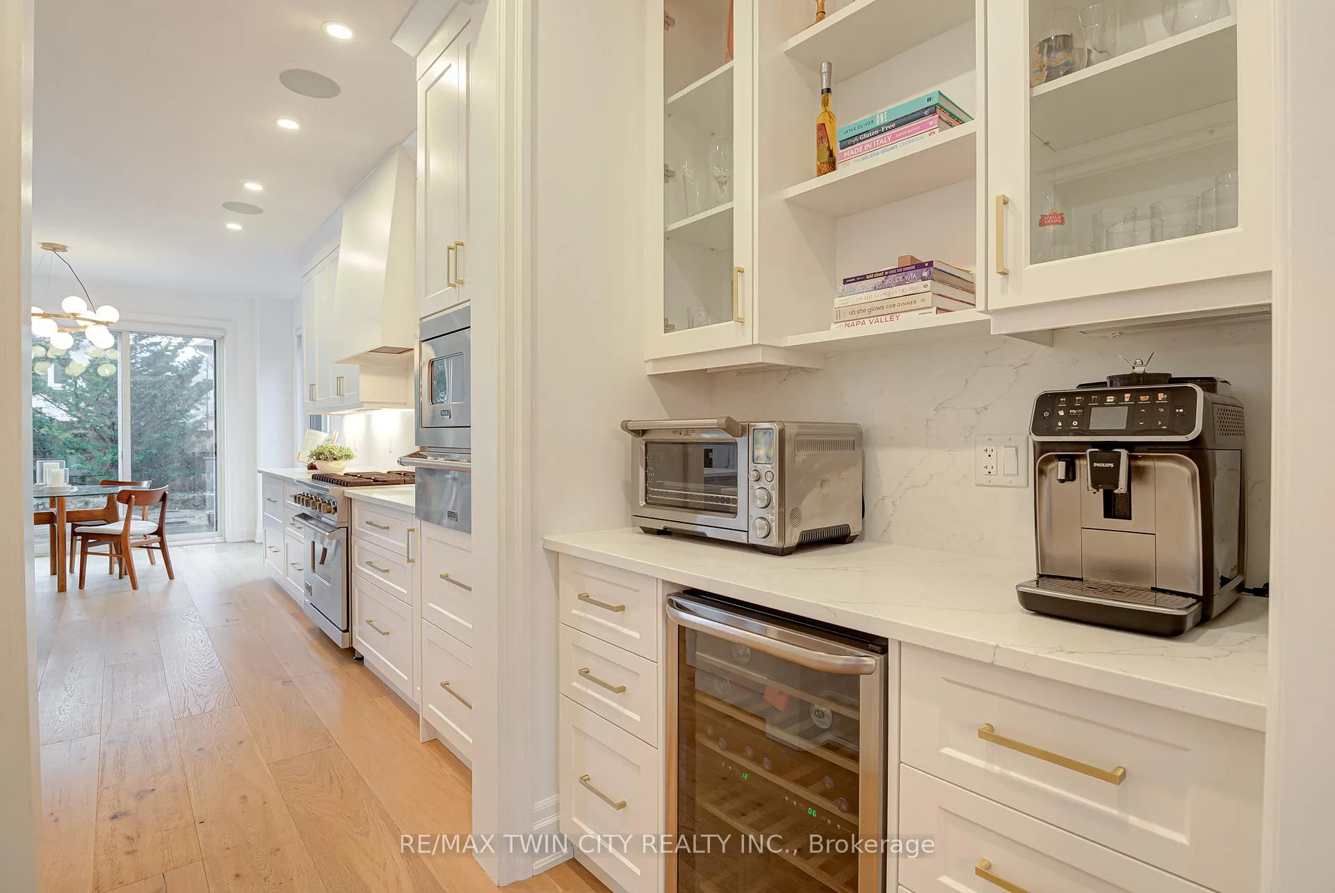 Photo 15 of 819 Copper Ridge Drive S, Waterloo, Eastbridge — HOMEH