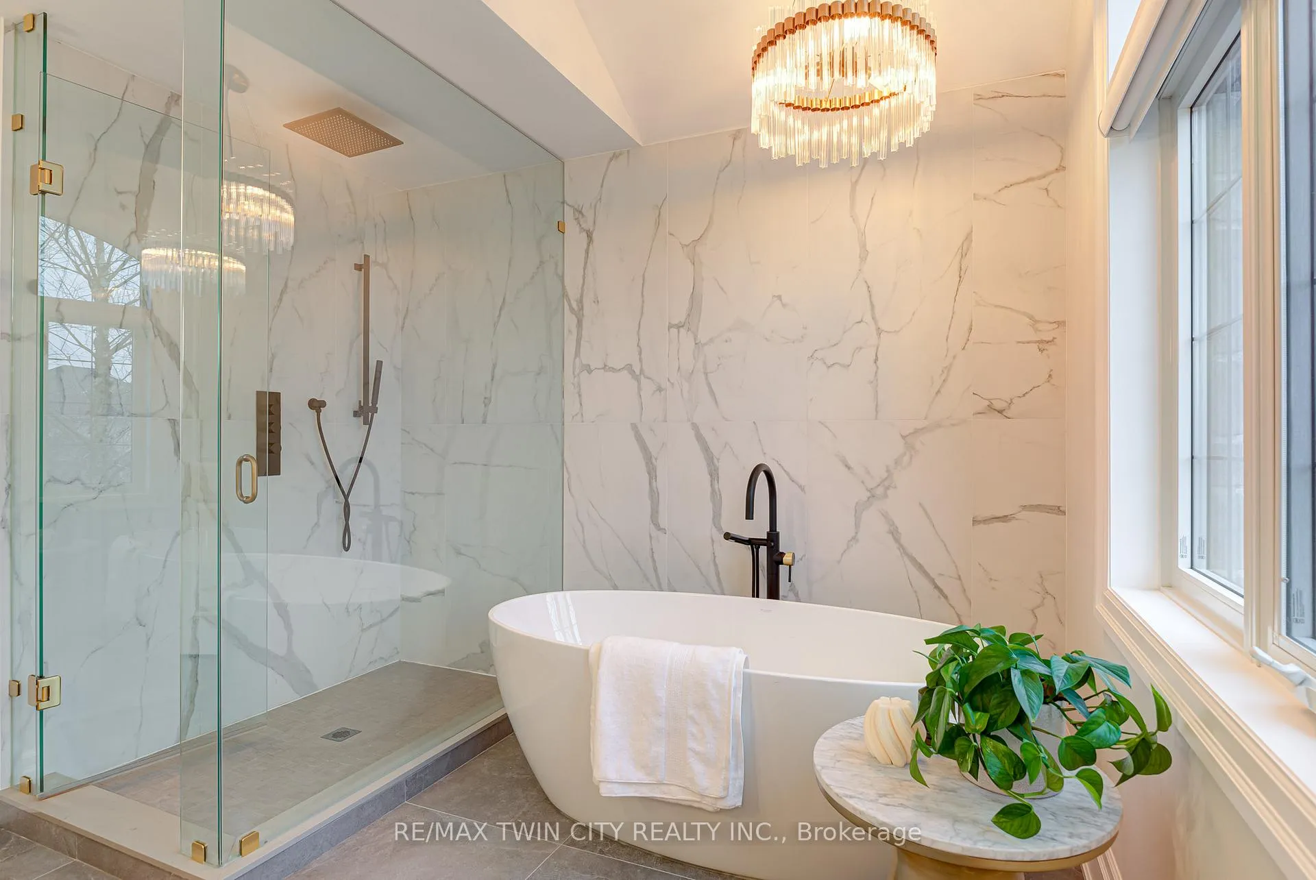 Photo 25 of 819 Copper Ridge Drive S, Waterloo, Eastbridge — HOMEH
