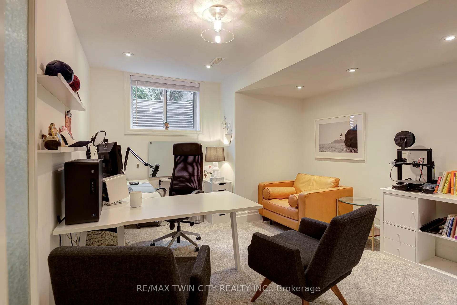 Photo 34 of 819 Copper Ridge Drive S, Waterloo, Eastbridge — HOMEH