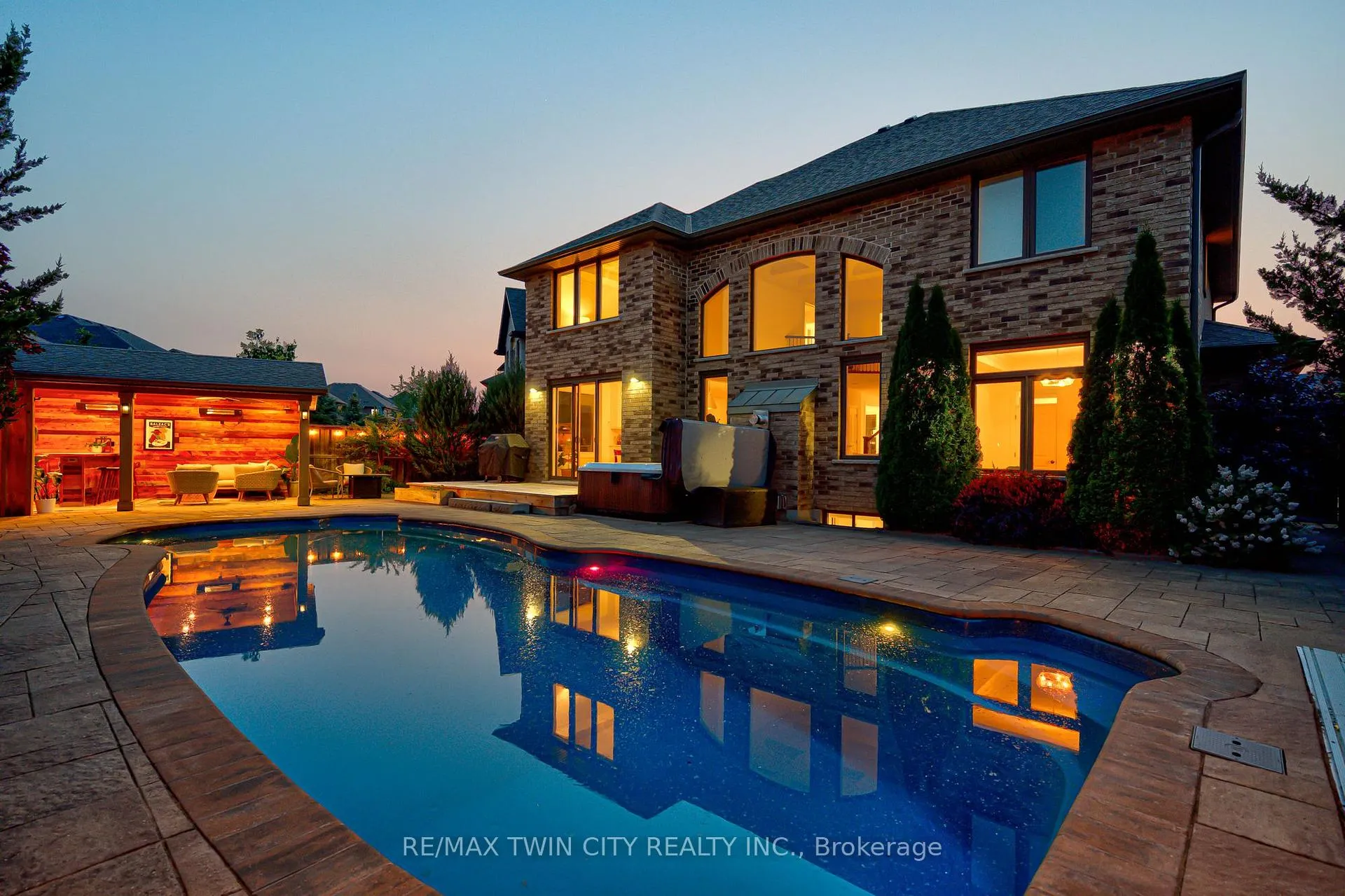 Photo 50 of 819 Copper Ridge Drive S, Waterloo, Eastbridge — HOMEH