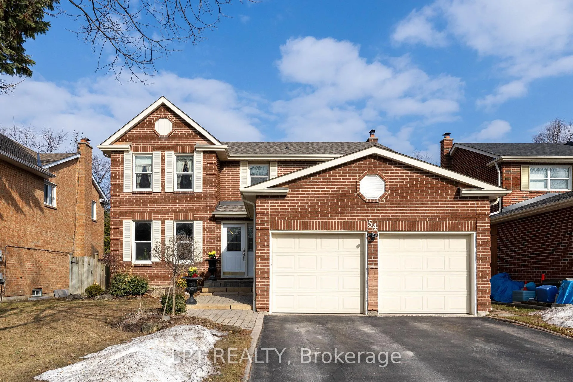 Photo 1 of 54 Meyer Circle, Markham, Markham Village — HOMEH