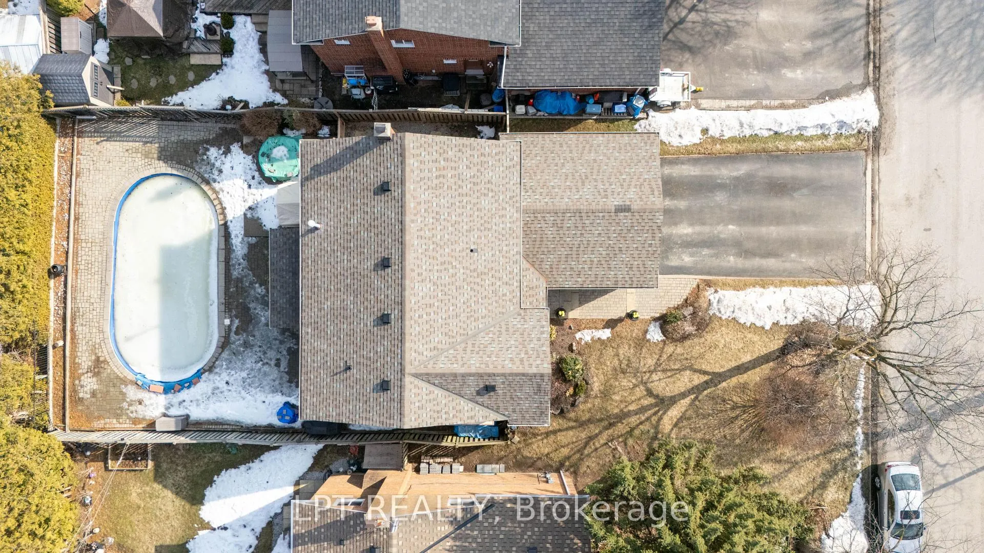 Photo 36 of 54 Meyer Circle, Markham, Markham Village — HOMEH