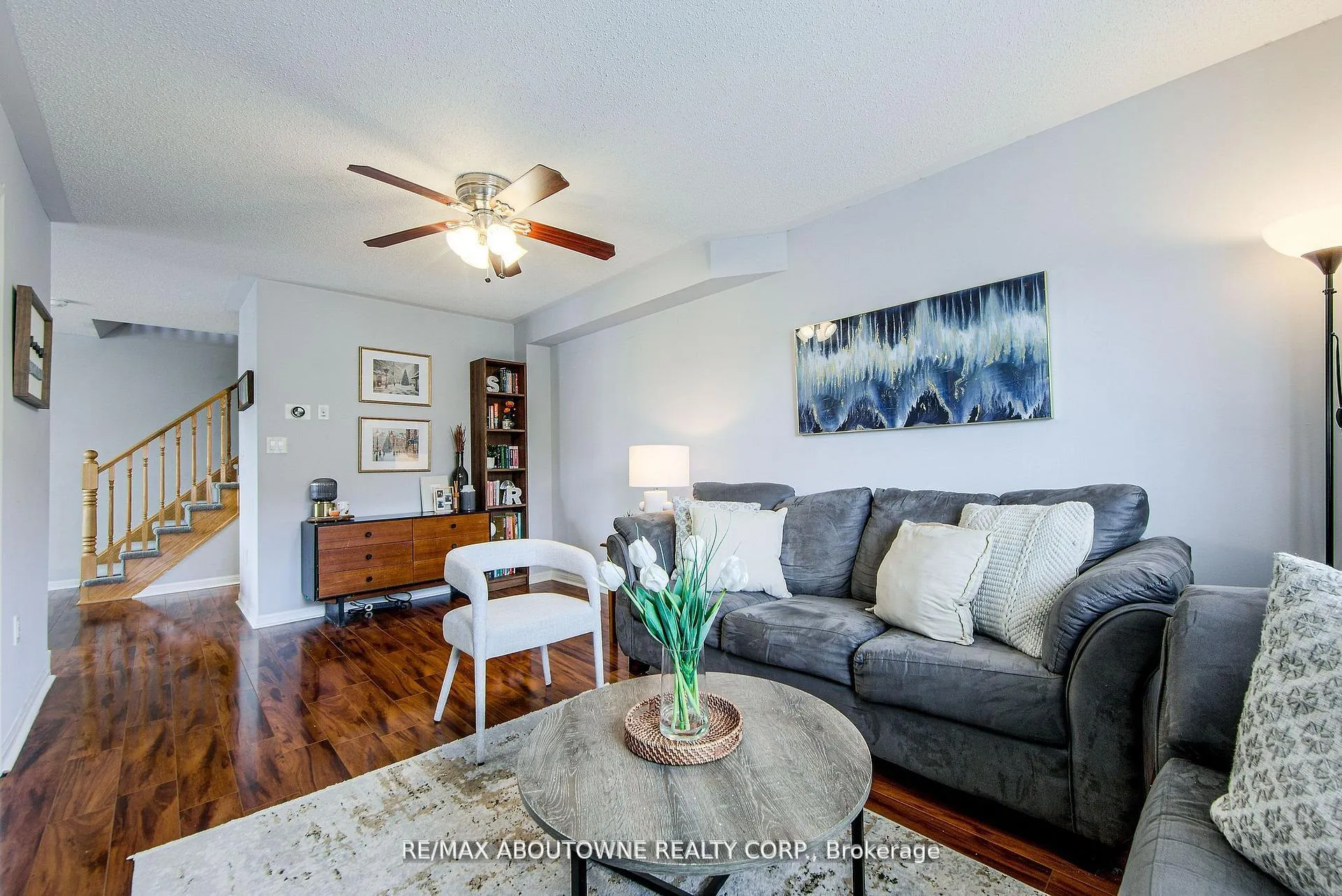Photo 15 of 911 Deverell Place, Milton, Coates — HOMEH