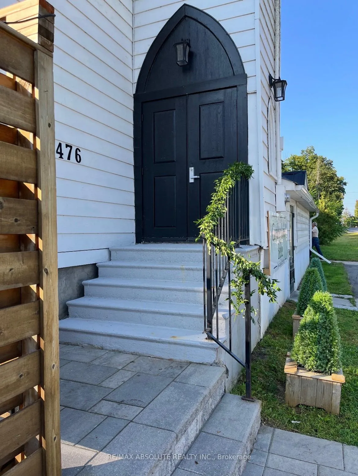 Photo 43 of 2476 Old Montreal Road, Ottawa, Cumberland Ridge — HOMEH