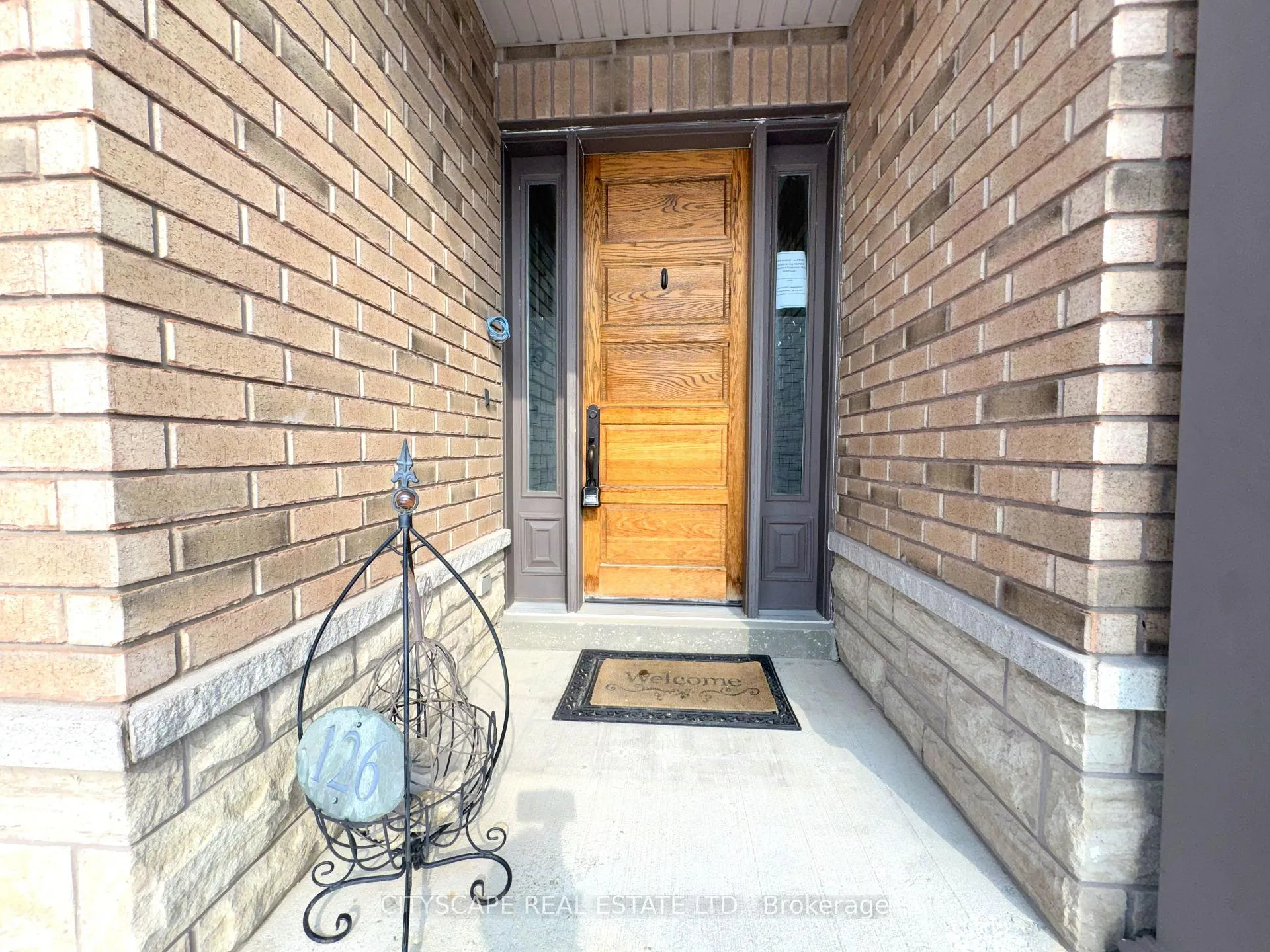 Photo 4 of Unit 29, 126 Aberfoyle Mill Crescent, Puslinch, Aberfoyle — HOMEH