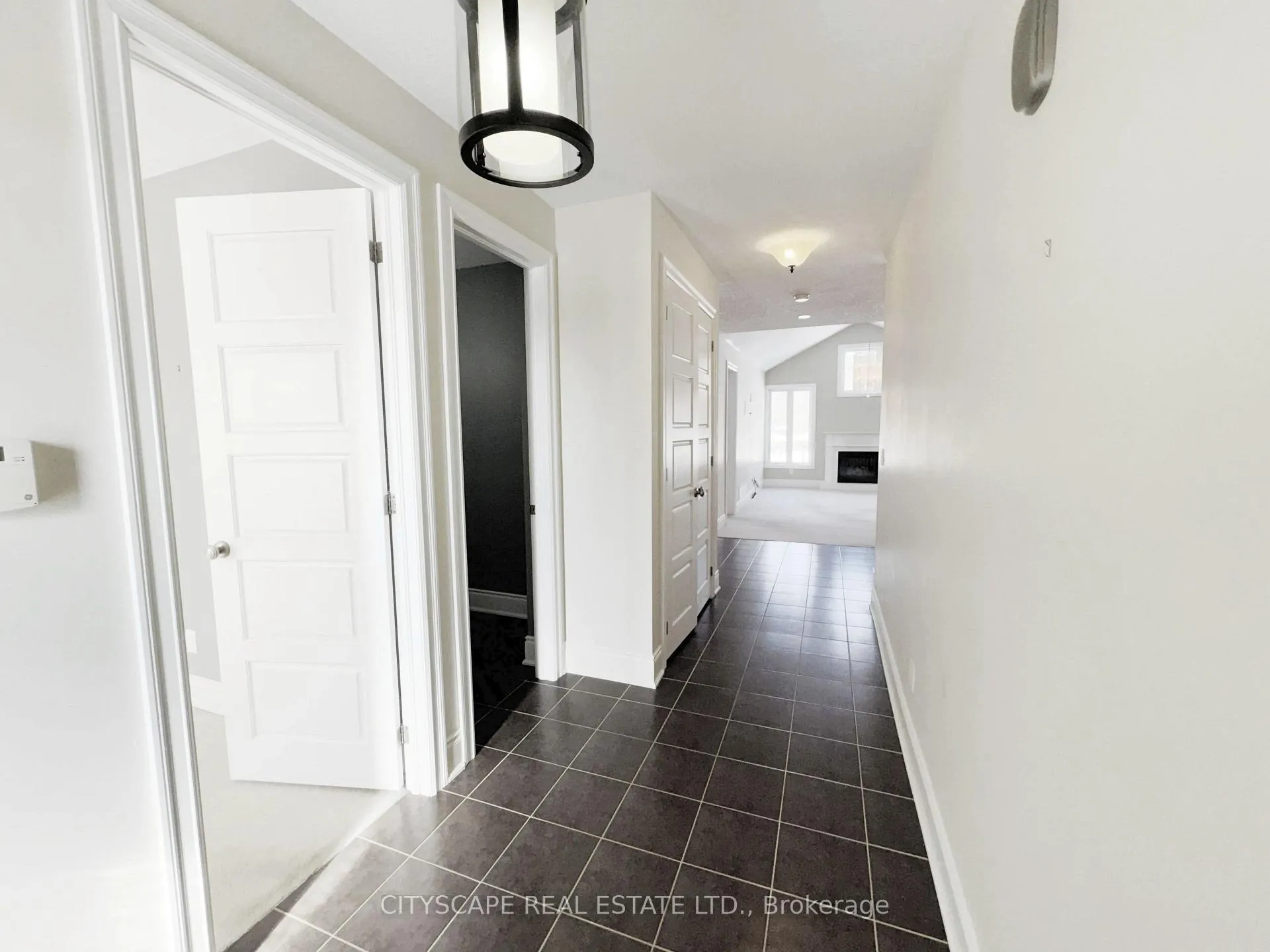Photo 7 of Unit 29, 126 Aberfoyle Mill Crescent, Puslinch, Aberfoyle — HOMEH