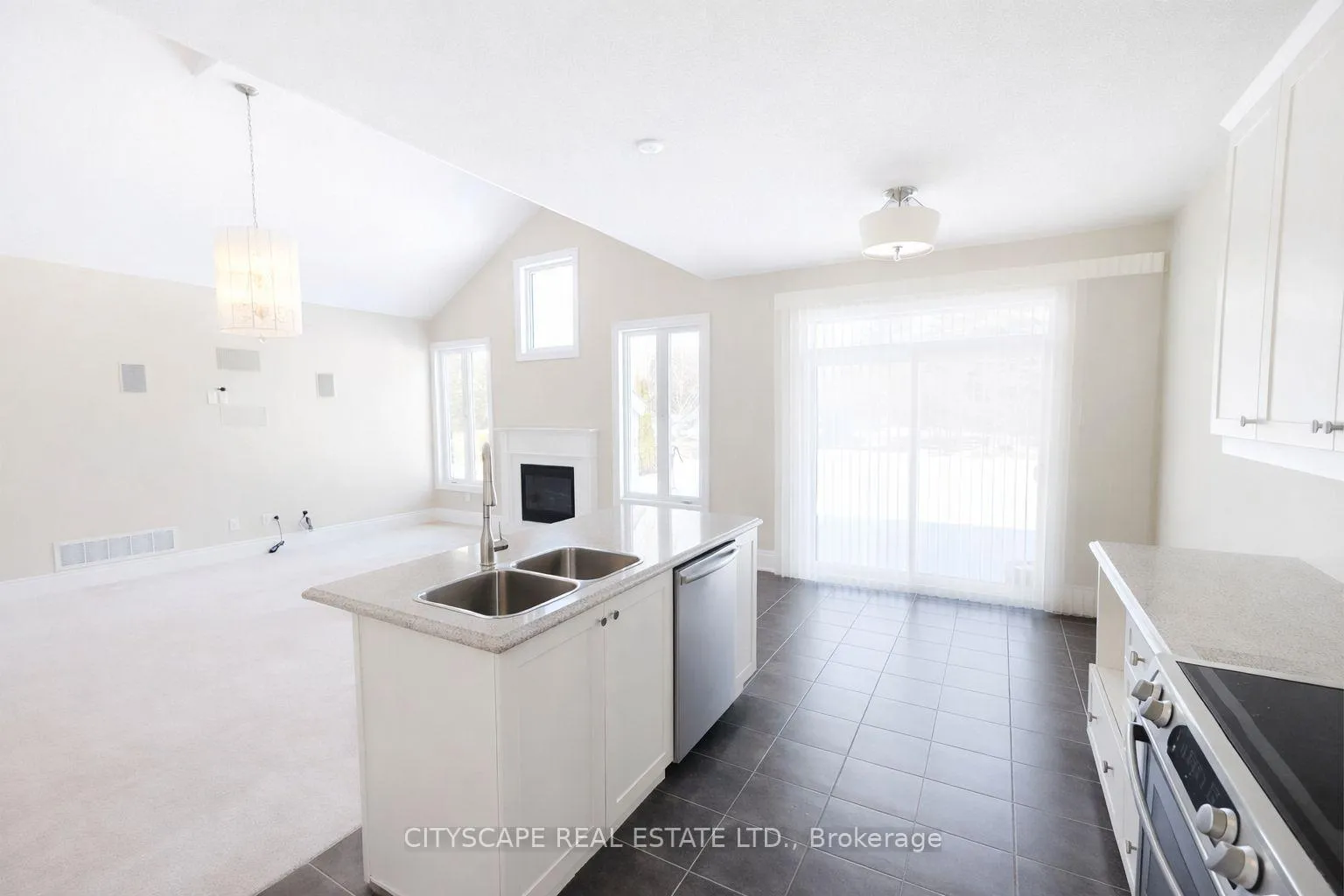 Photo 19 of Unit 29, 126 Aberfoyle Mill Crescent, Puslinch, Aberfoyle — HOMEH