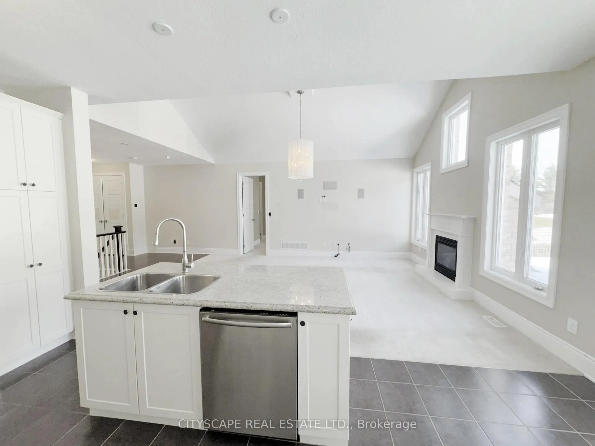 Photo 21 of Unit 29, 126 Aberfoyle Mill Crescent, Puslinch, Aberfoyle — HOMEH