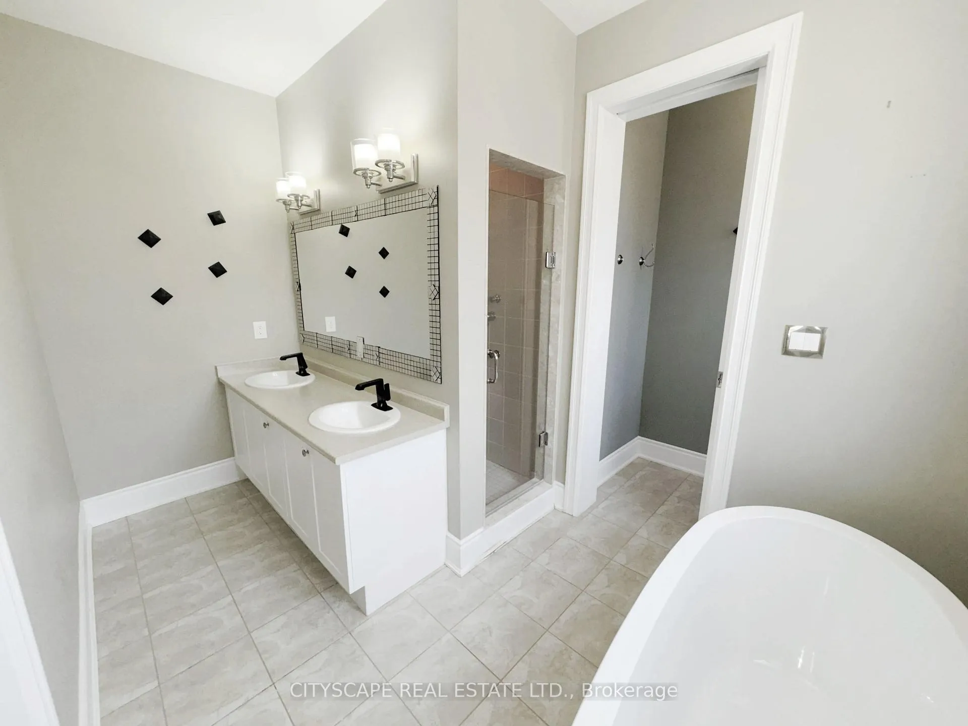 Photo 29 of Unit 29, 126 Aberfoyle Mill Crescent, Puslinch, Aberfoyle — HOMEH