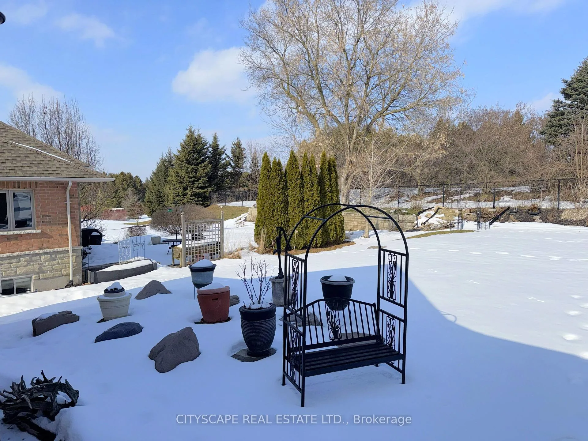 Photo 46 of Unit 29, 126 Aberfoyle Mill Crescent, Puslinch, Aberfoyle — HOMEH