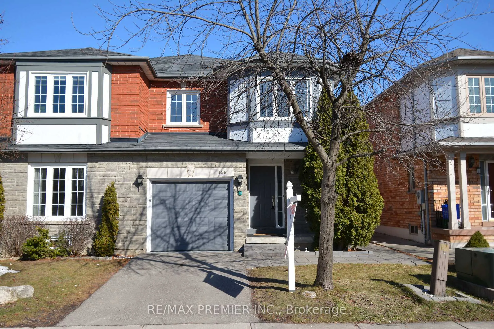 Front of 126 Pinedale Gate