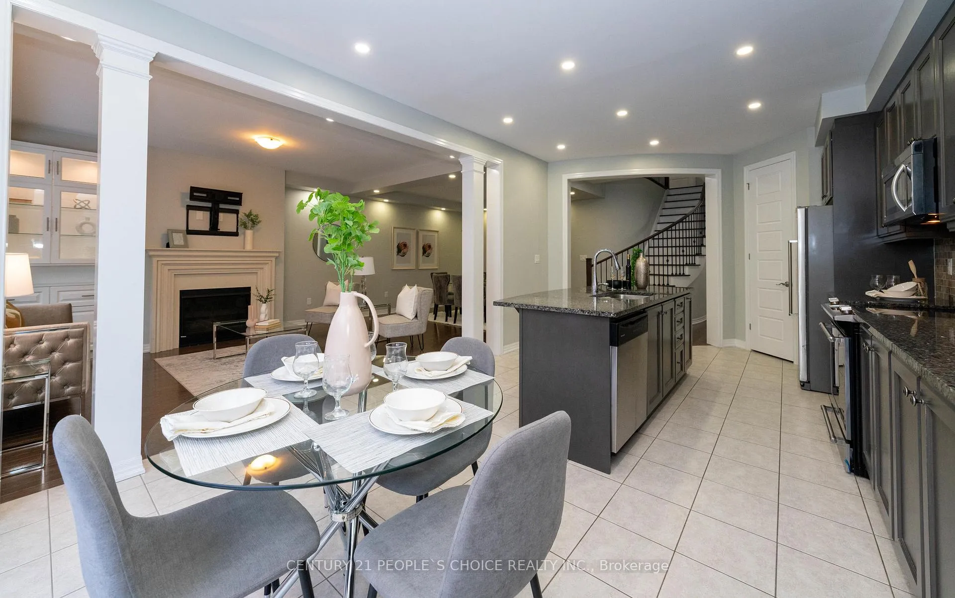 Photo 5 of 381 Dahlia Trail, Oakville, Glenorchy — HOMEH