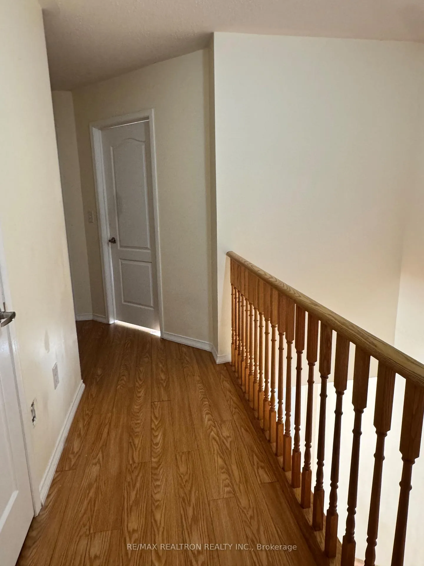 Photo 8 of 16 Quarrie Lane, Ajax, Northeast Ajax — HOMEH