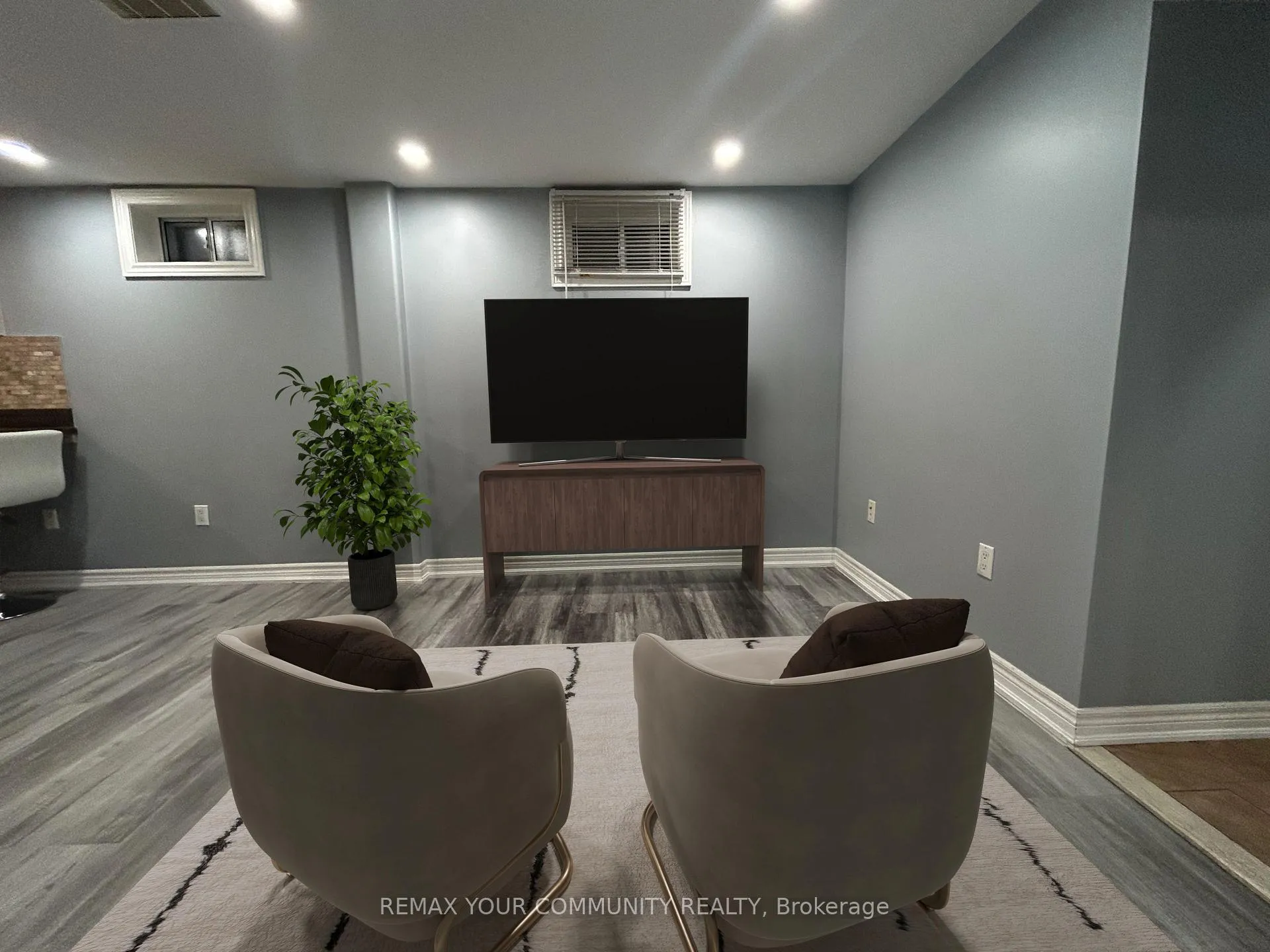 Photo 6 of Unit Bsmt, 152 Silverthorn Avenue, Toronto, Weston-Pellam Park — HOMEH