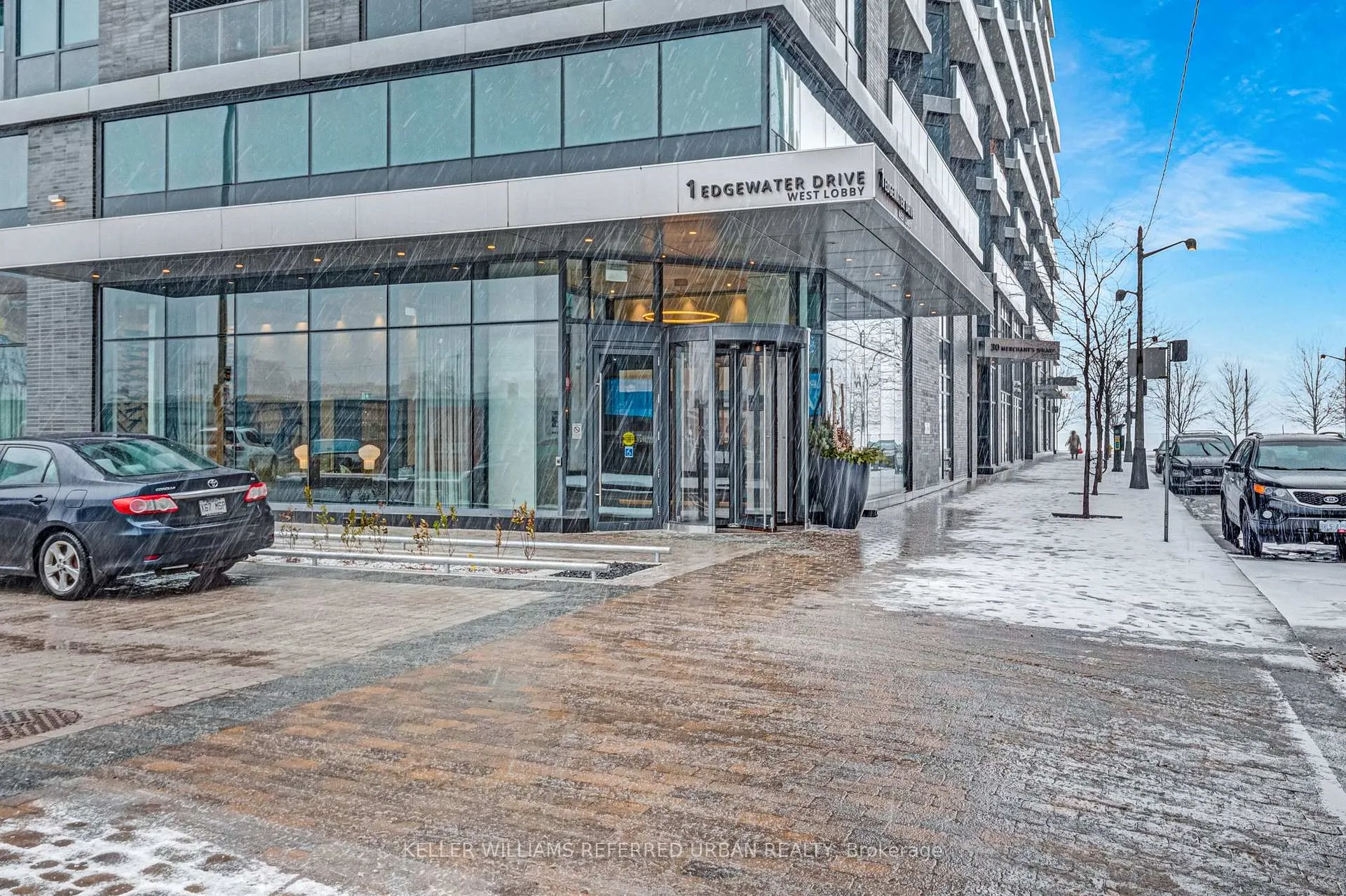 Photo 3 of Unit SPH 22, 1 Edgewater Drive, Toronto, Waterfront Communities — HOMEH