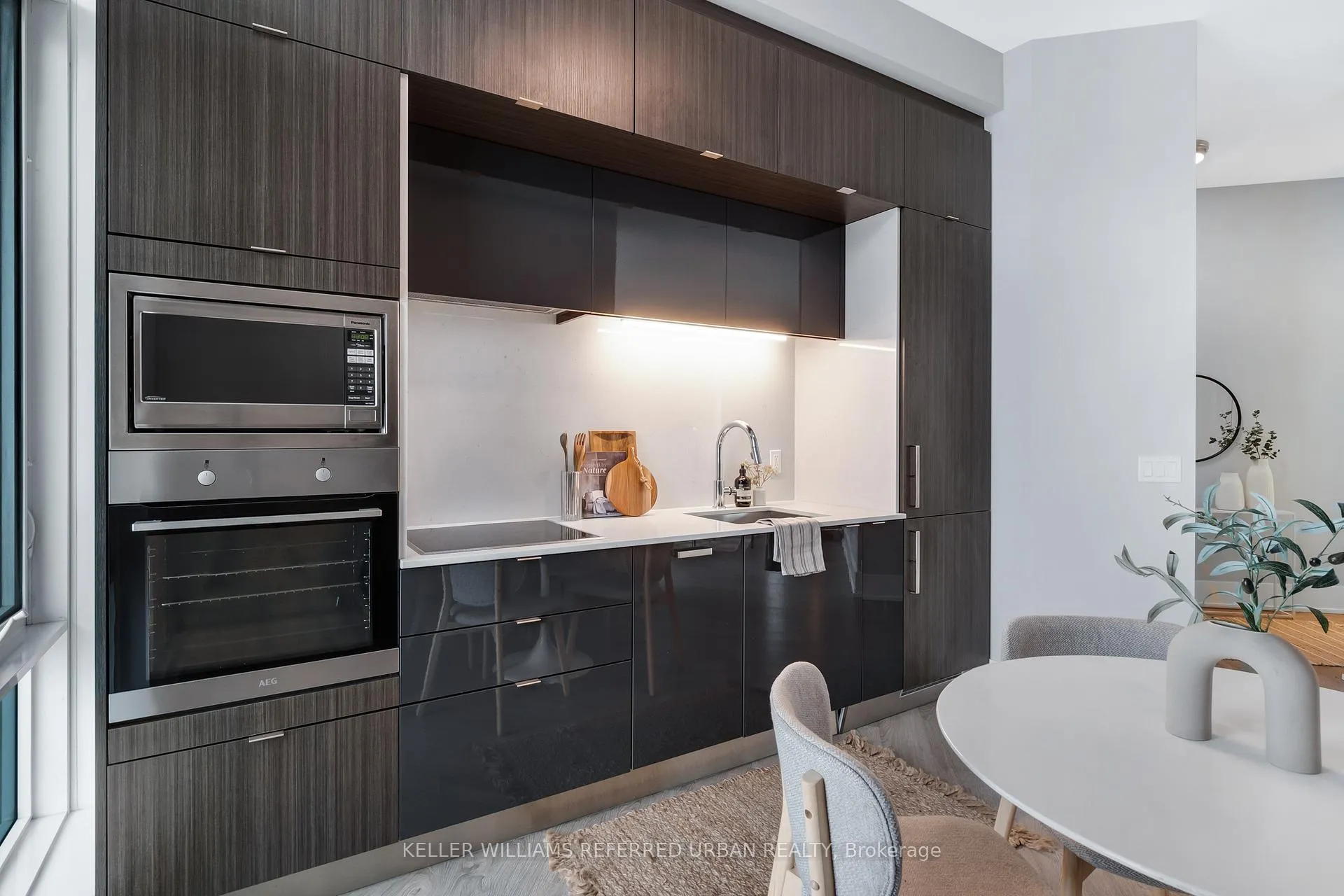 Photo 11 of Unit SPH 22, 1 Edgewater Drive, Toronto, Waterfront Communities — HOMEH