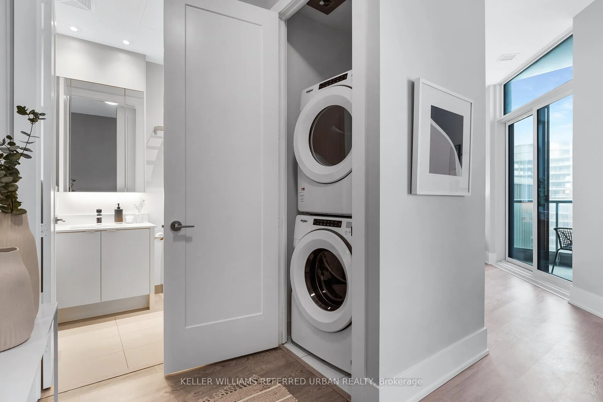 Photo 24 of Unit SPH 22, 1 Edgewater Drive, Toronto, Waterfront Communities — HOMEH