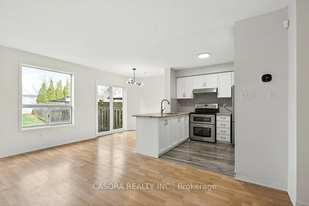 Photo 6 of 39 Foxborough Drive, Hamilton, Ancaster — HOMEH