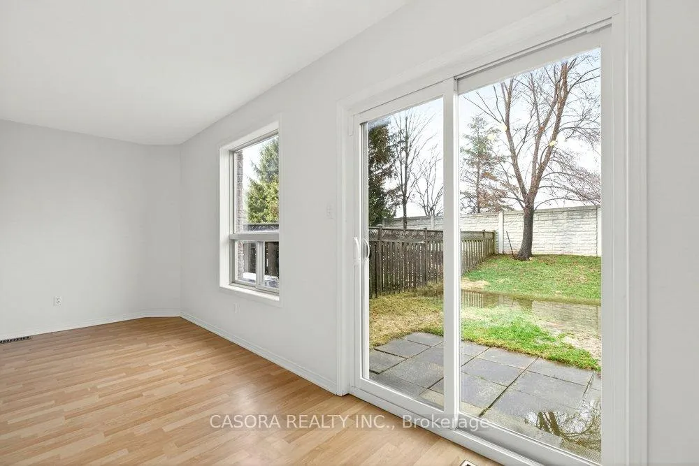 Photo 12 of 39 Foxborough Drive, Hamilton, Ancaster — HOMEH