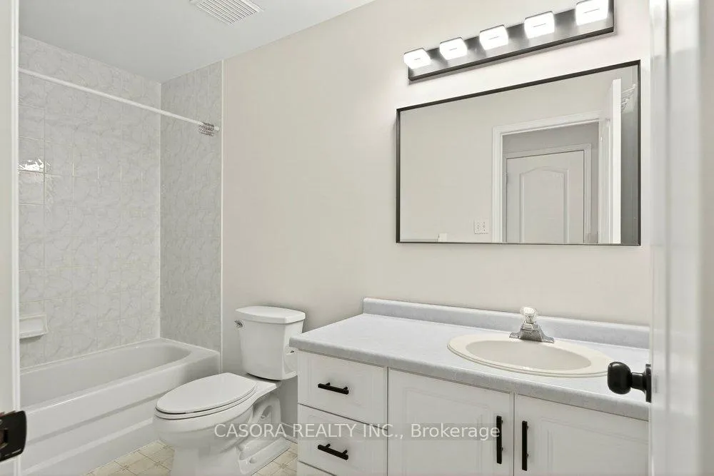Photo 18 of 39 Foxborough Drive, Hamilton, Ancaster — HOMEH