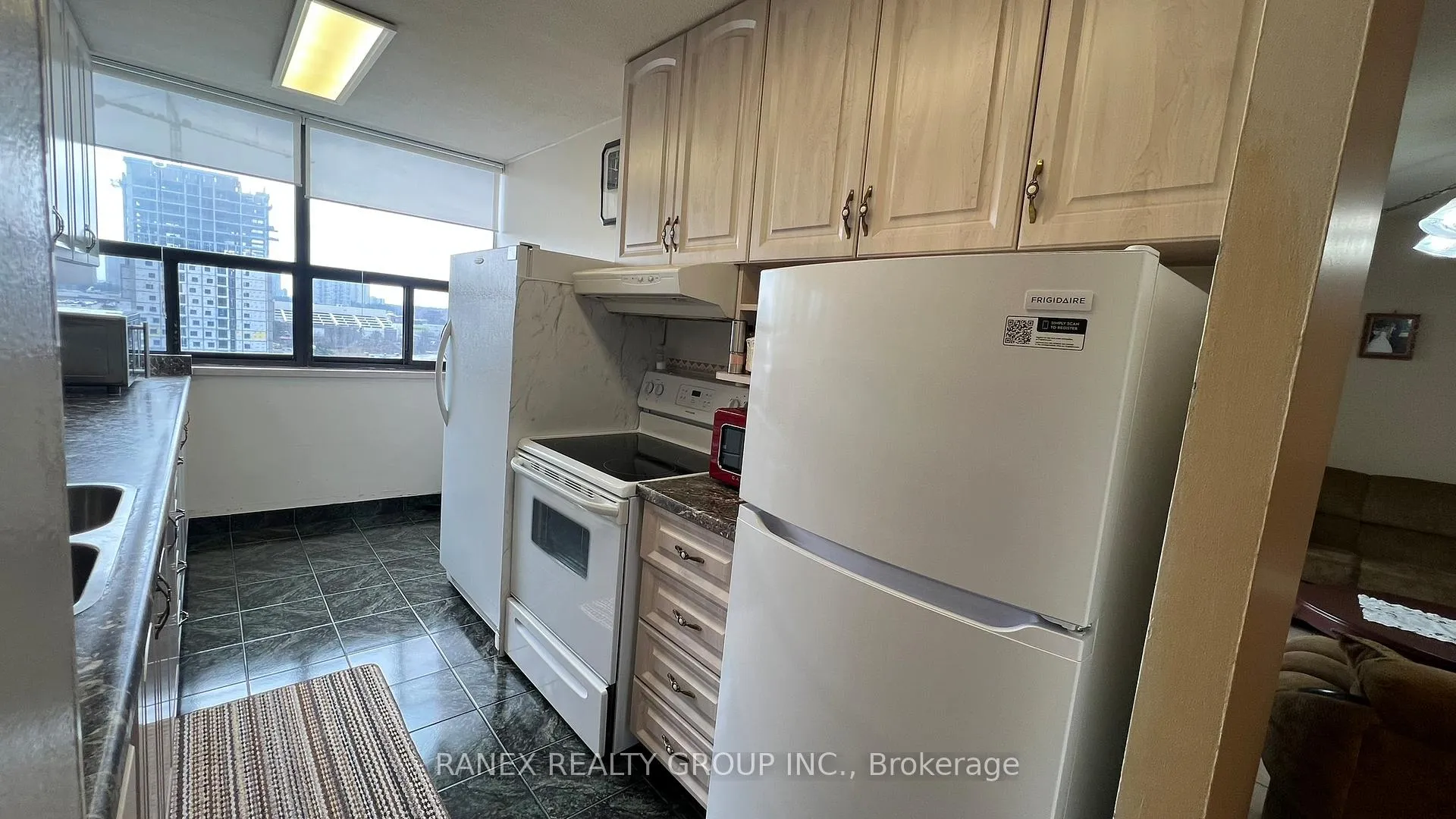 Photo 9 of Unit 1012, 18 Knightsbridge Road, Brampton, Queen Street Corridor — HOMEH