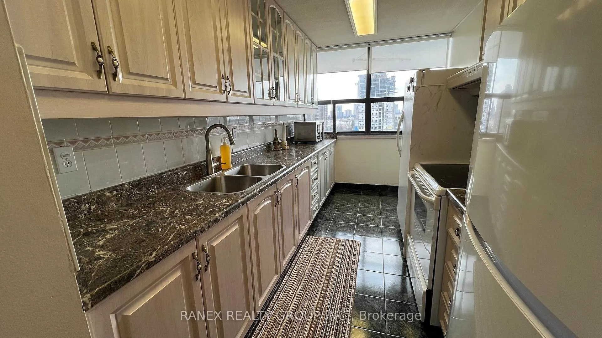 Photo 10 of Unit 1012, 18 Knightsbridge Road, Brampton, Queen Street Corridor — HOMEH