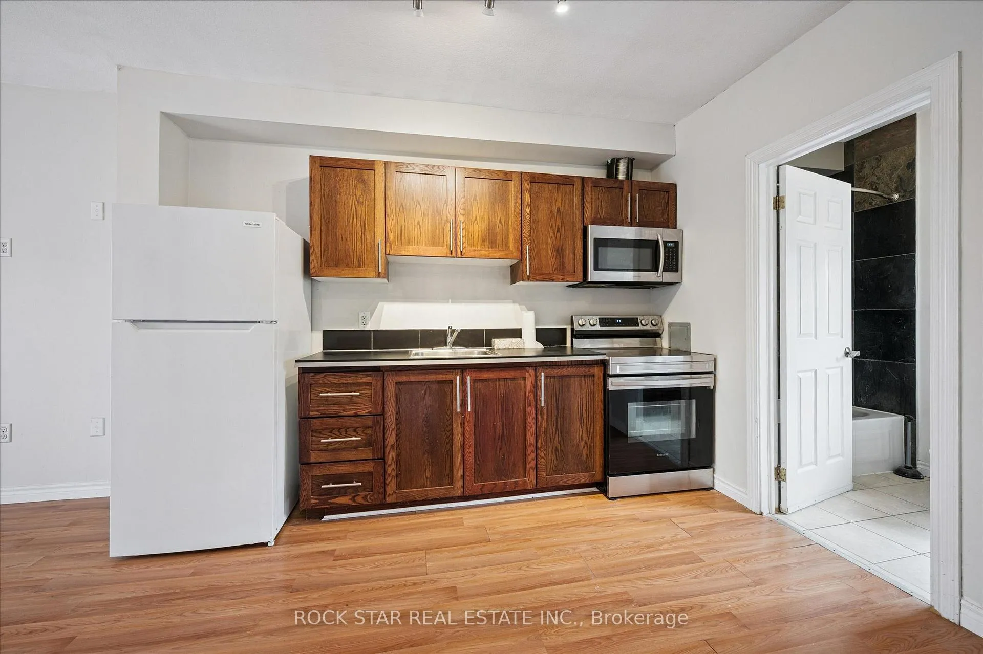 Photo 6 of Unit 2, 159 Church Street, Kitchener — HOMEH