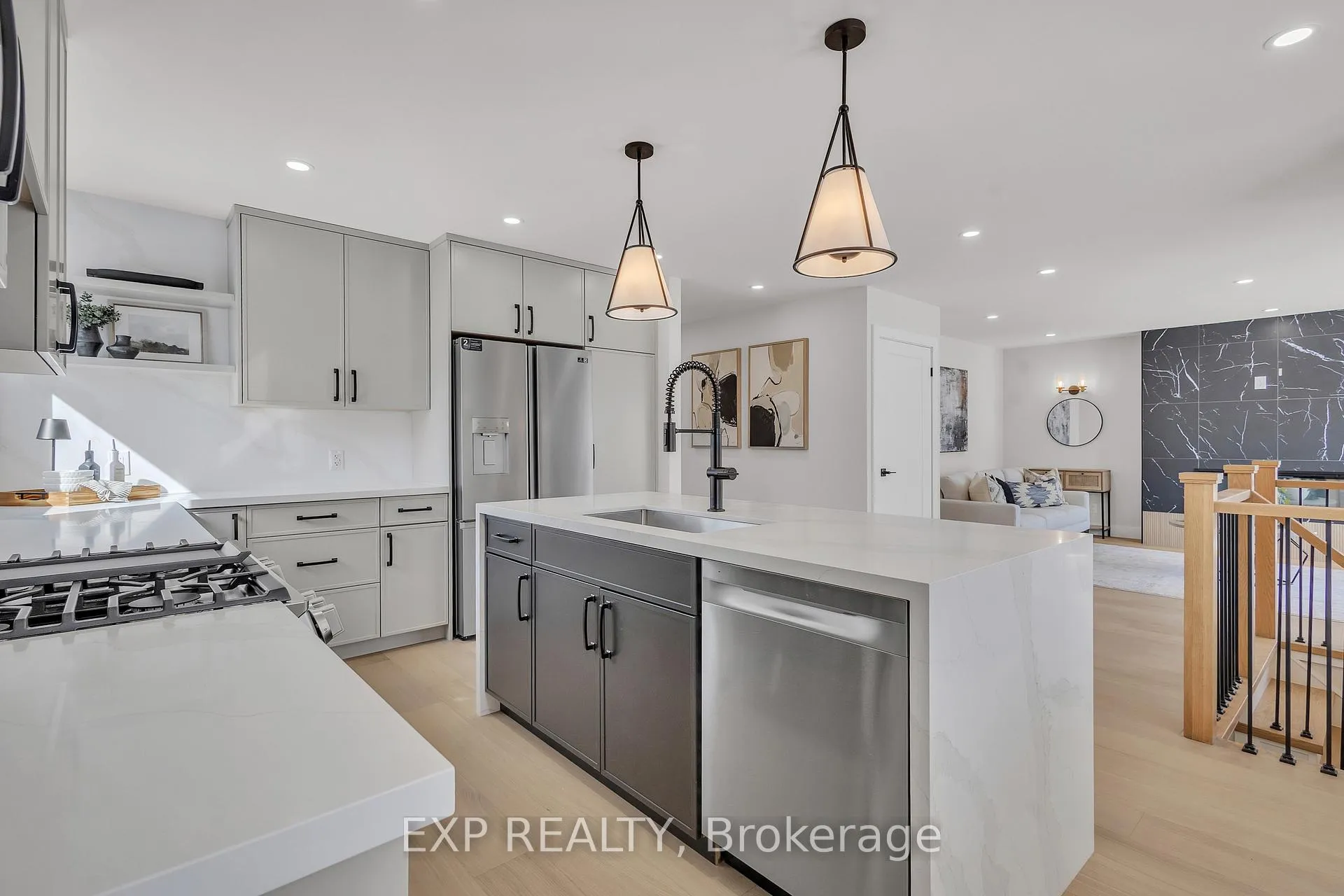 Photo 10 of 4185 Sutherland Crescent, Burlington, Shoreacres — HOMEH