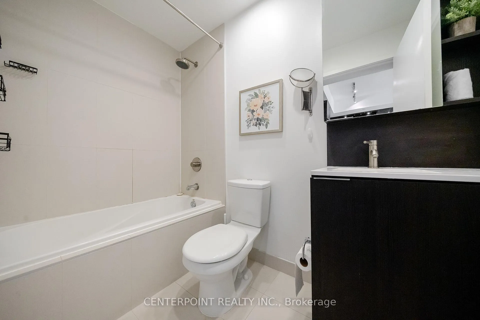Photo 10 of Unit 1603, 170 Sumach Street, Toronto, Regent Park — HOMEH