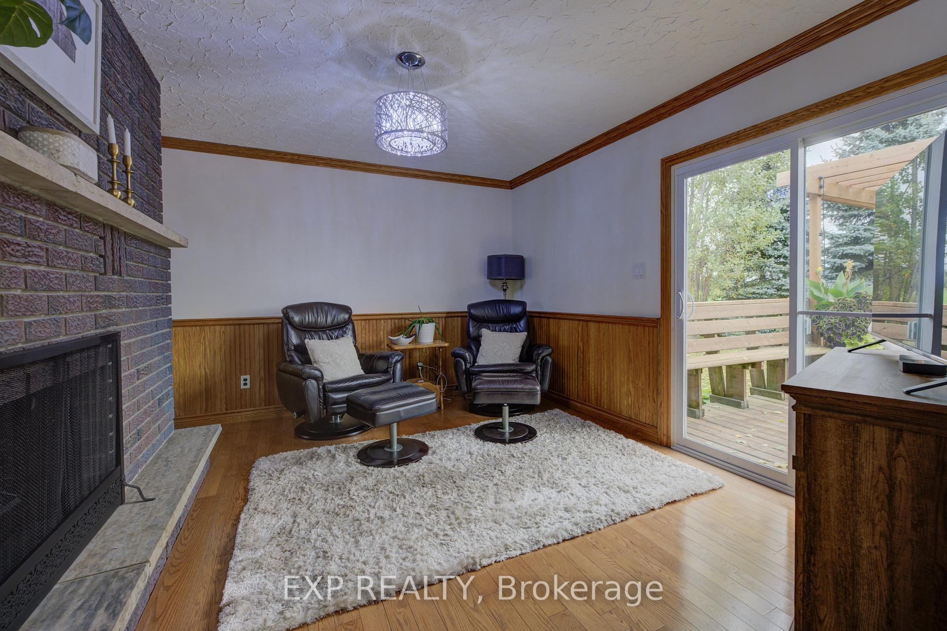 Photo 16 of 7998 Wellington Rd 7, Mapleton, Rural Mapleton — HOMEH