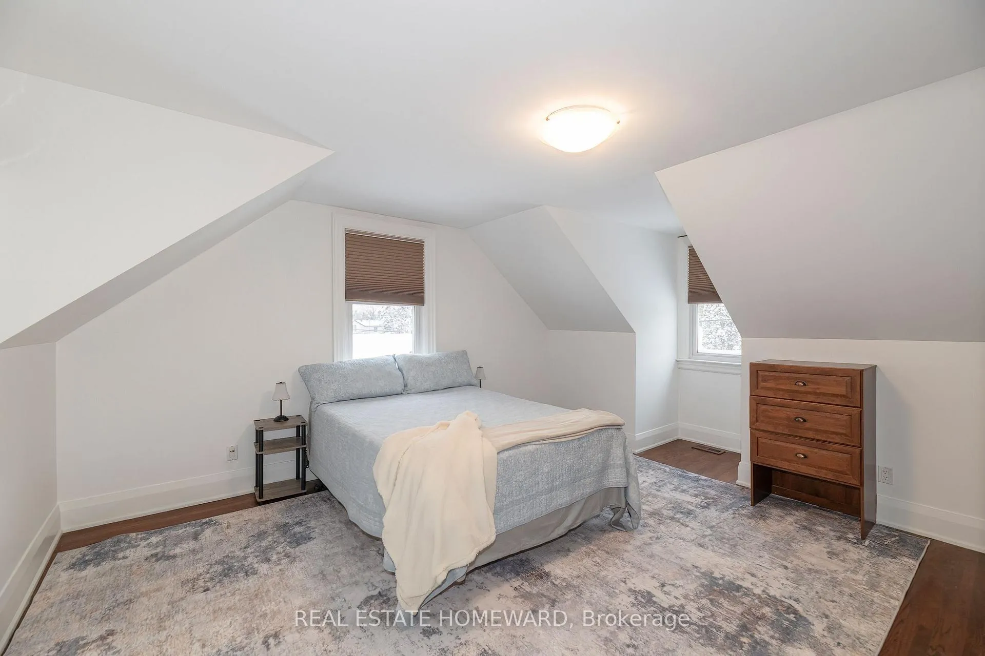 Photo 6 of 237 Ferris Road, Toronto, O'Connor-Parkview — HOMEH