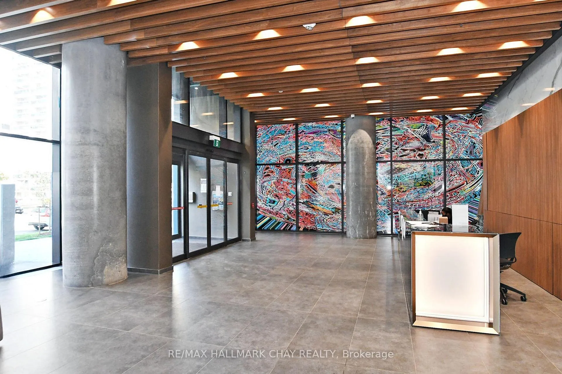 Photo 3 of Unit 3305, 161 Roehampton Avenue, Toronto, Mount Pleasant West — HOMEH