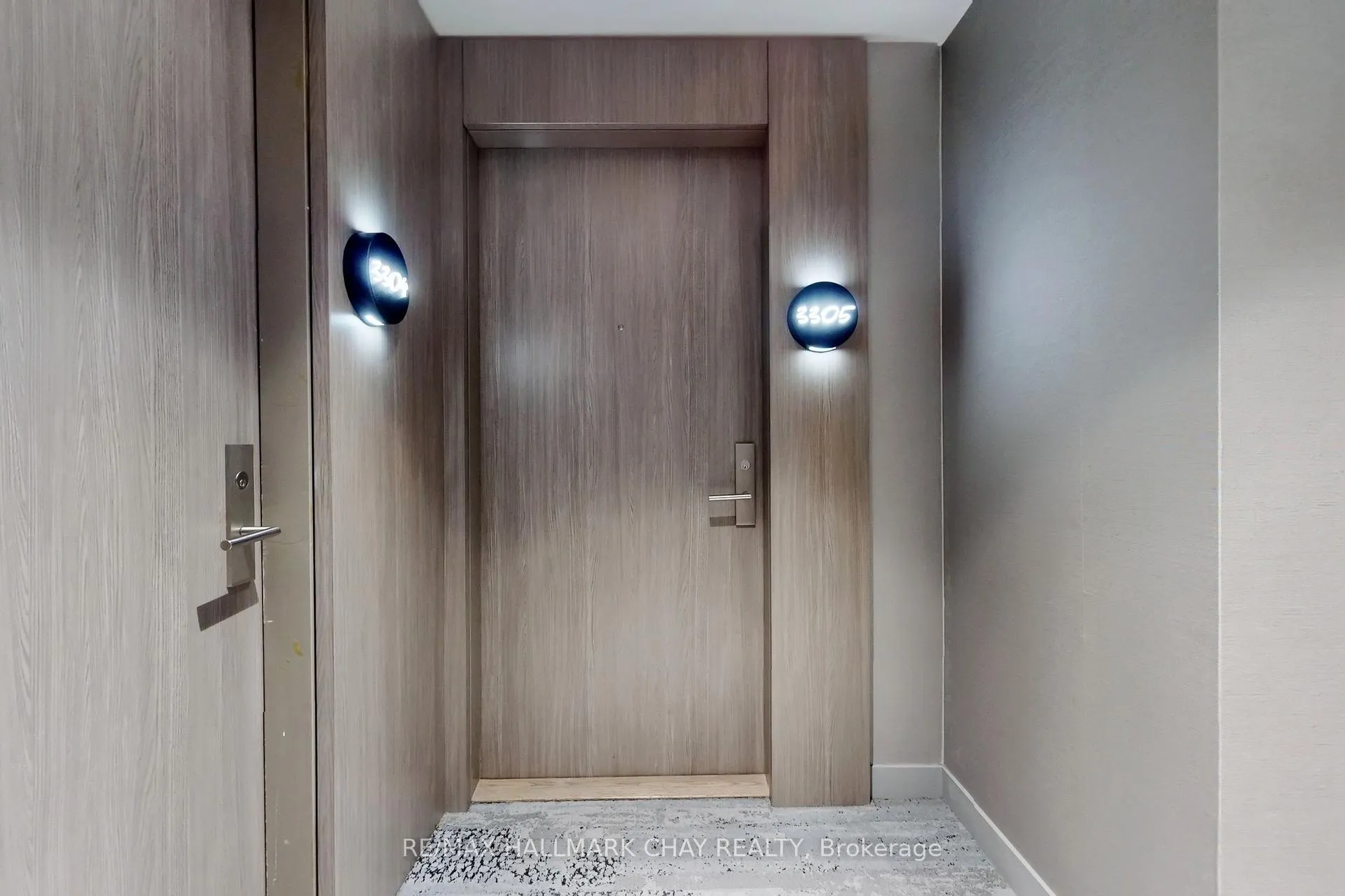 Photo 5 of Unit 3305, 161 Roehampton Avenue, Toronto, Mount Pleasant West — HOMEH