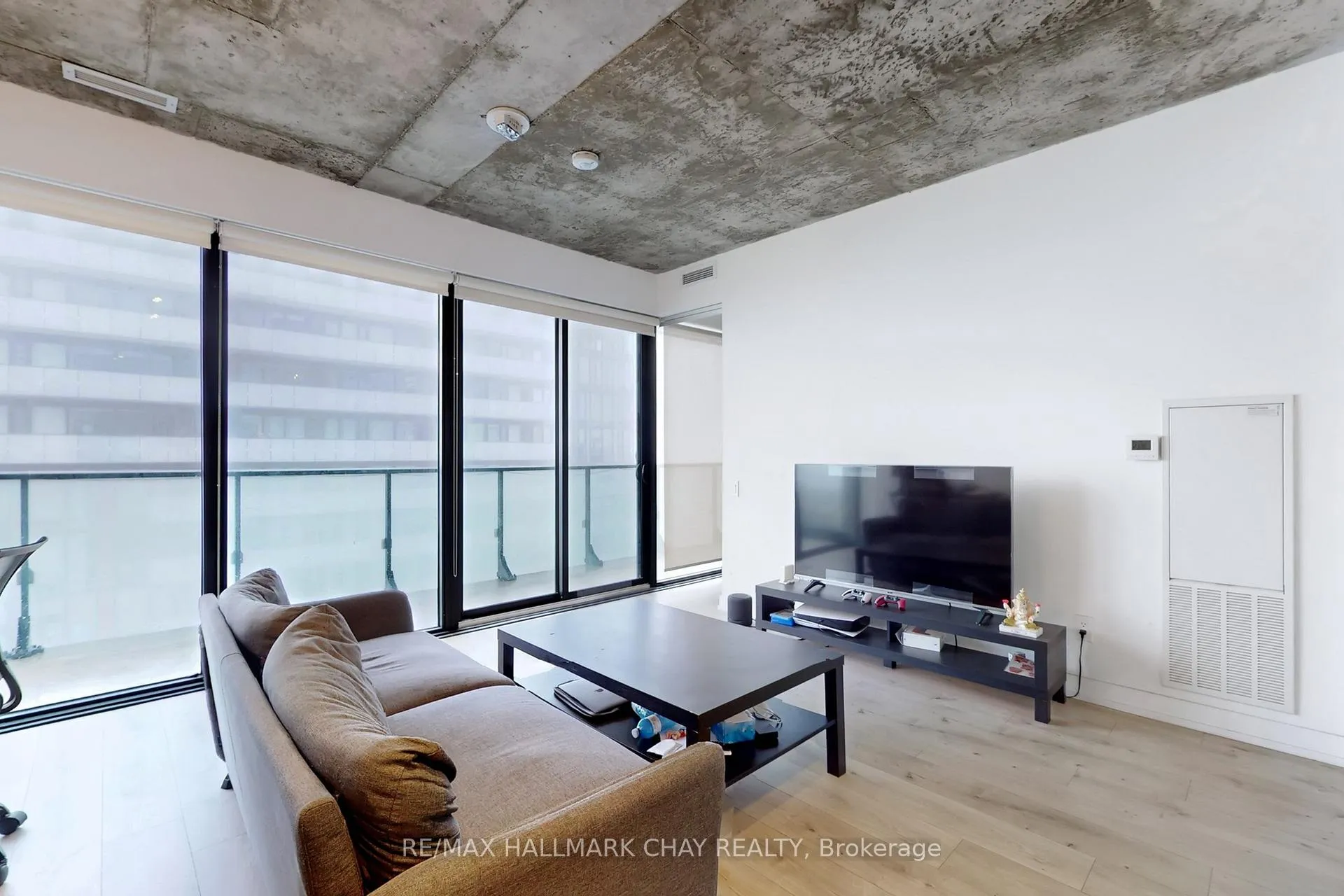 Photo 6 of Unit 3305, 161 Roehampton Avenue, Toronto, Mount Pleasant West — HOMEH