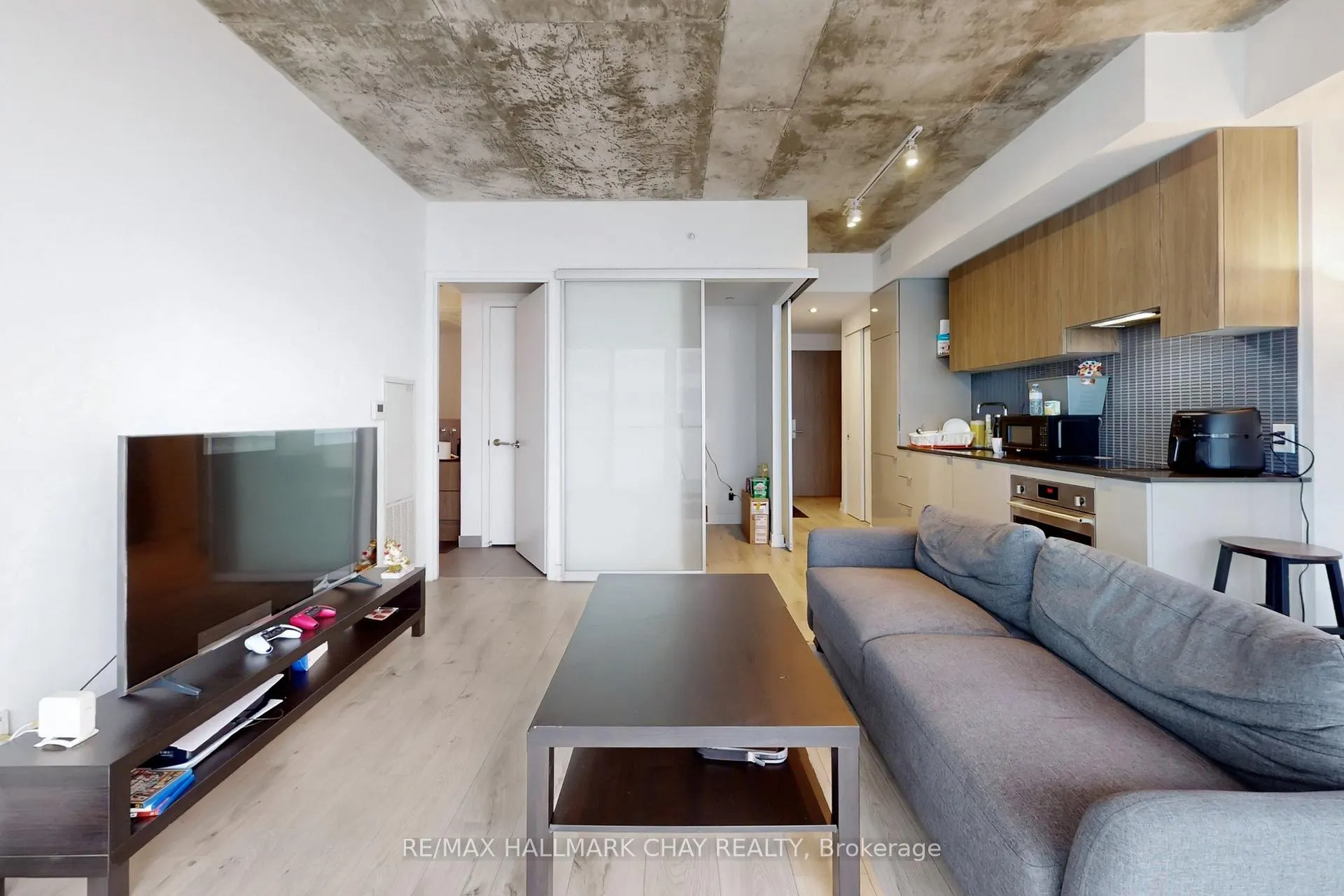 Photo 9 of Unit 3305, 161 Roehampton Avenue, Toronto, Mount Pleasant West — HOMEH