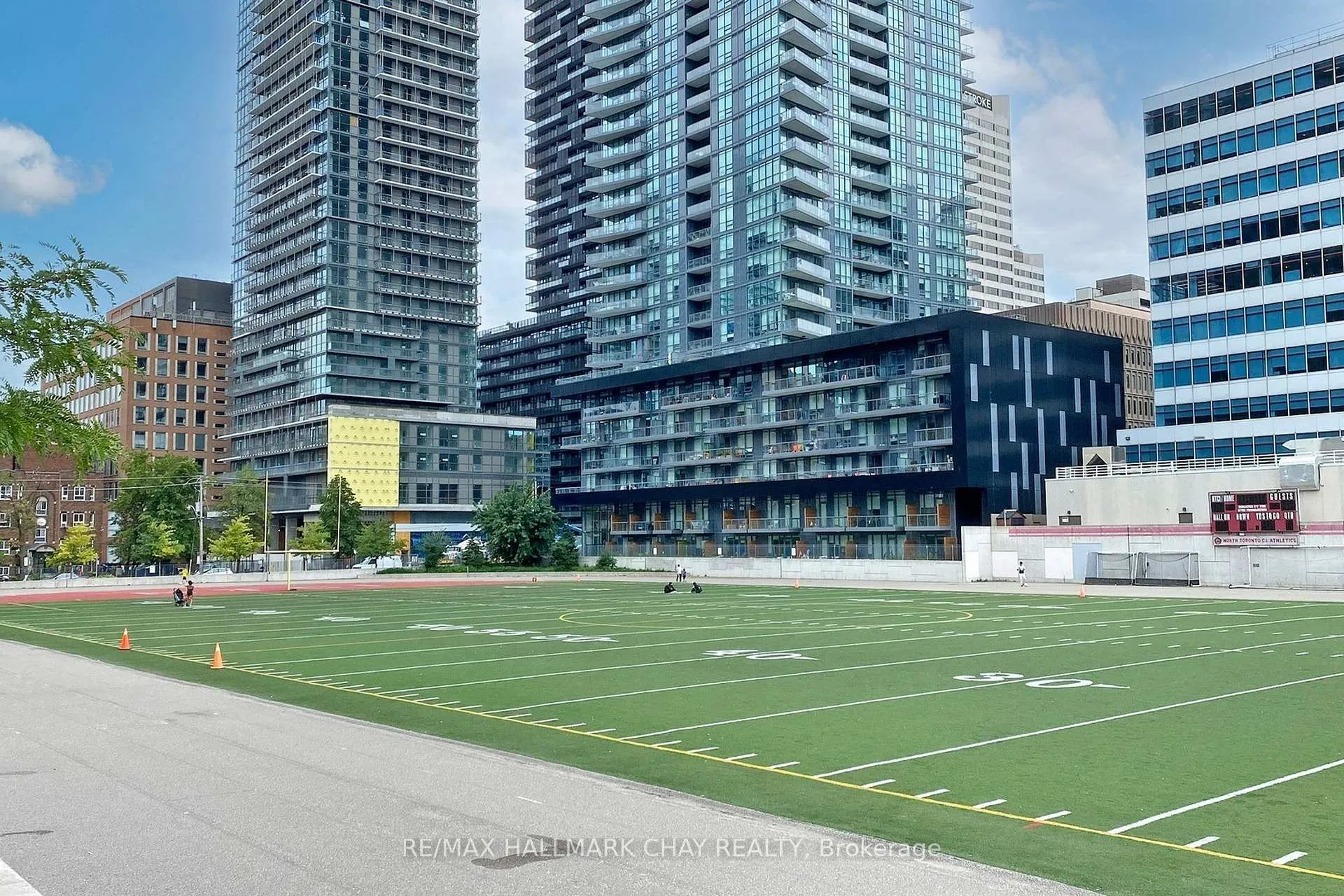 Photo 22 of Unit 3305, 161 Roehampton Avenue, Toronto, Mount Pleasant West — HOMEH