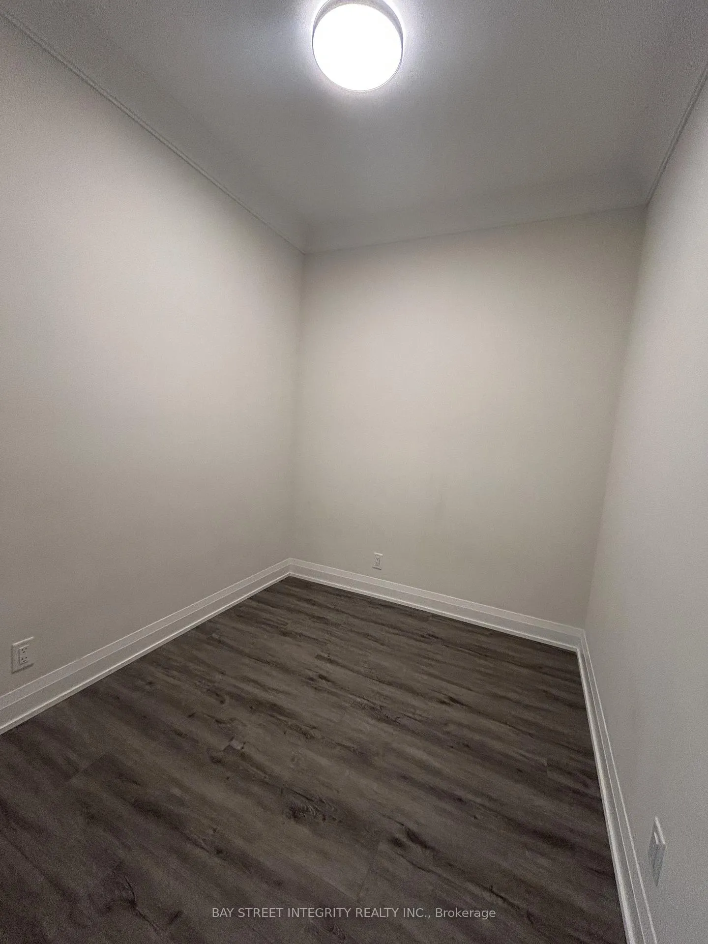 Photo 7 of Unit 1207, 18 Water Walk Drive W, Markham, Unionville — HOMEH