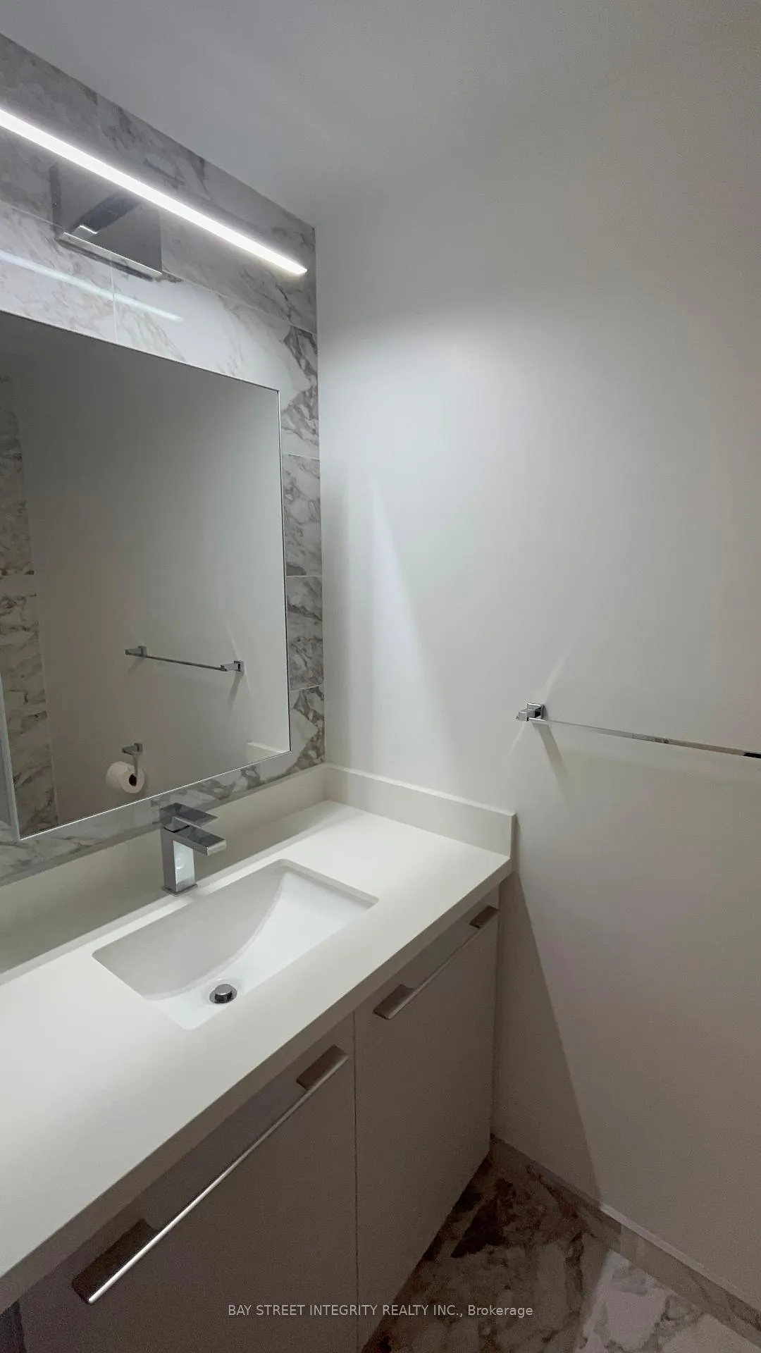 Photo 9 of Unit 1207, 18 Water Walk Drive W, Markham, Unionville — HOMEH