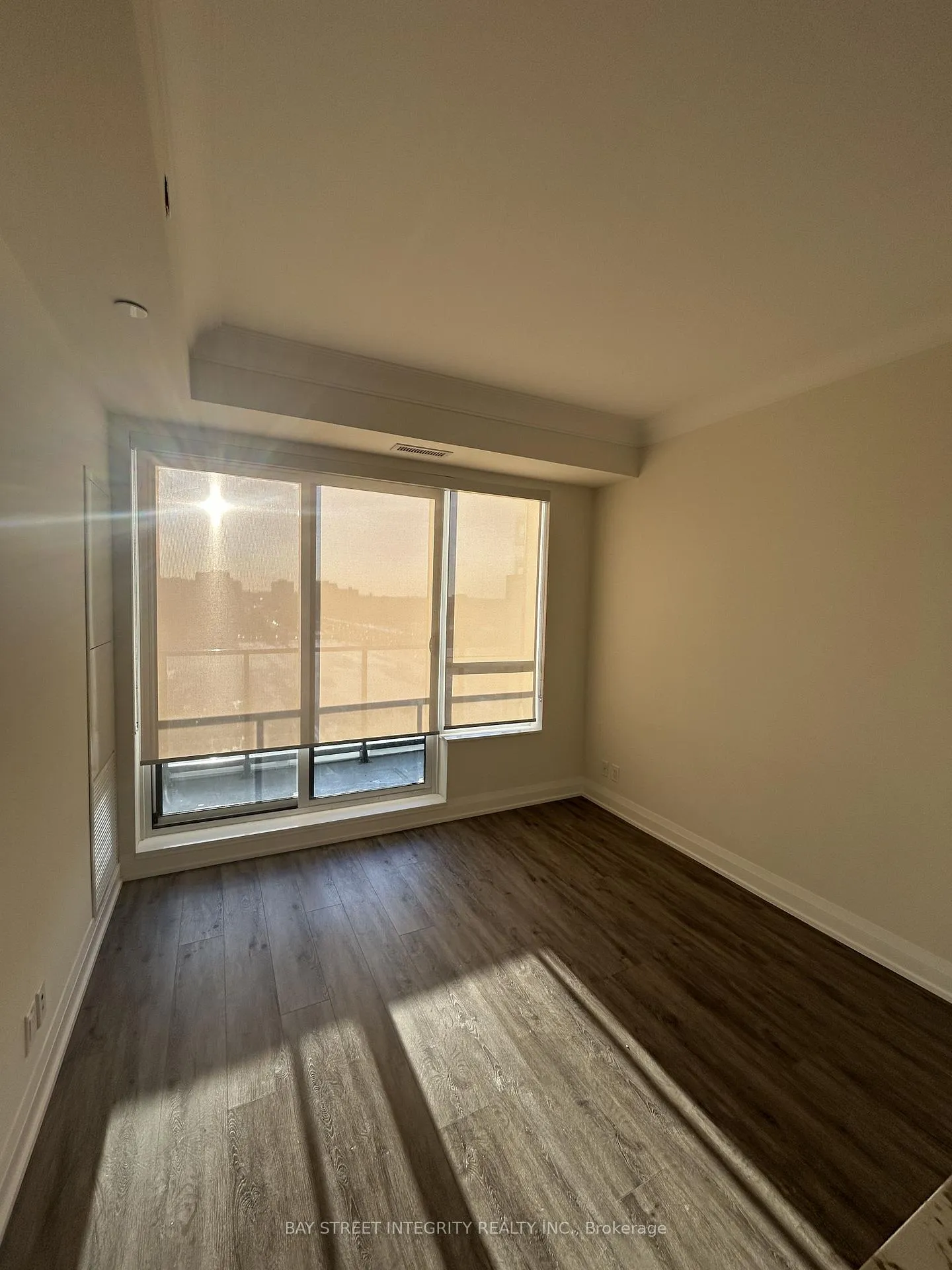 Photo 10 of Unit 1207, 18 Water Walk Drive W, Markham, Unionville — HOMEH