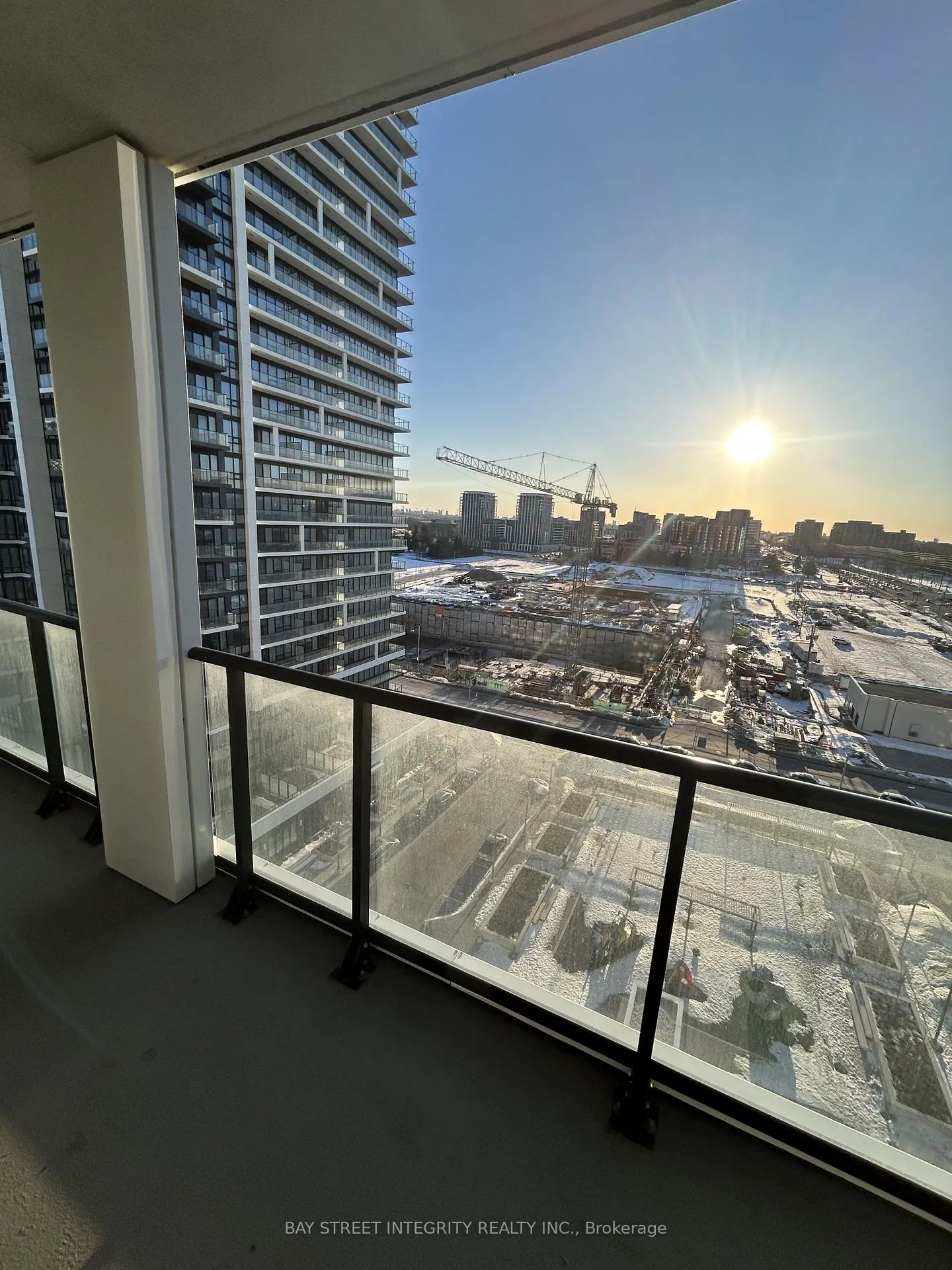 Photo 13 of Unit 1207, 18 Water Walk Drive W, Markham, Unionville — HOMEH