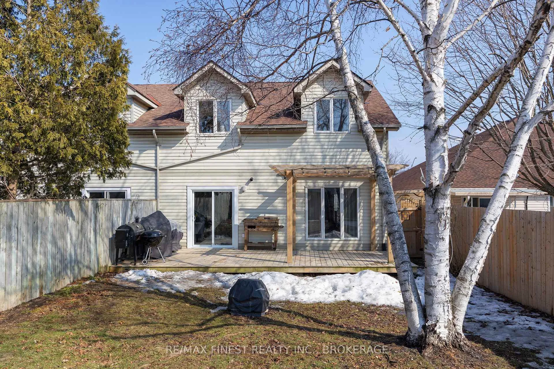 Photo 10 of 1055 Springfield Drive, Kingston, City Southwest — HOMEH