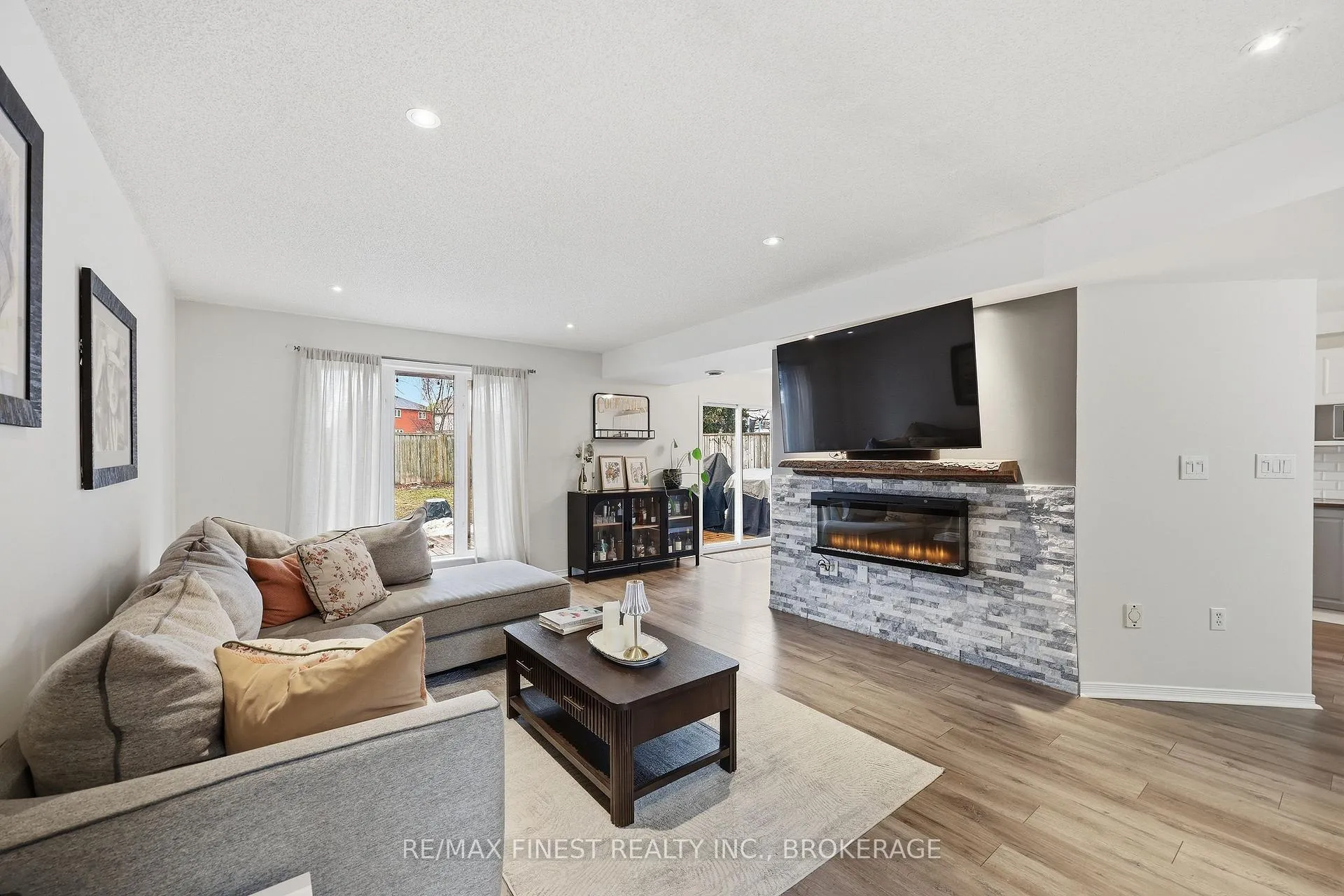 Photo 17 of 1055 Springfield Drive, Kingston, City Southwest — HOMEH