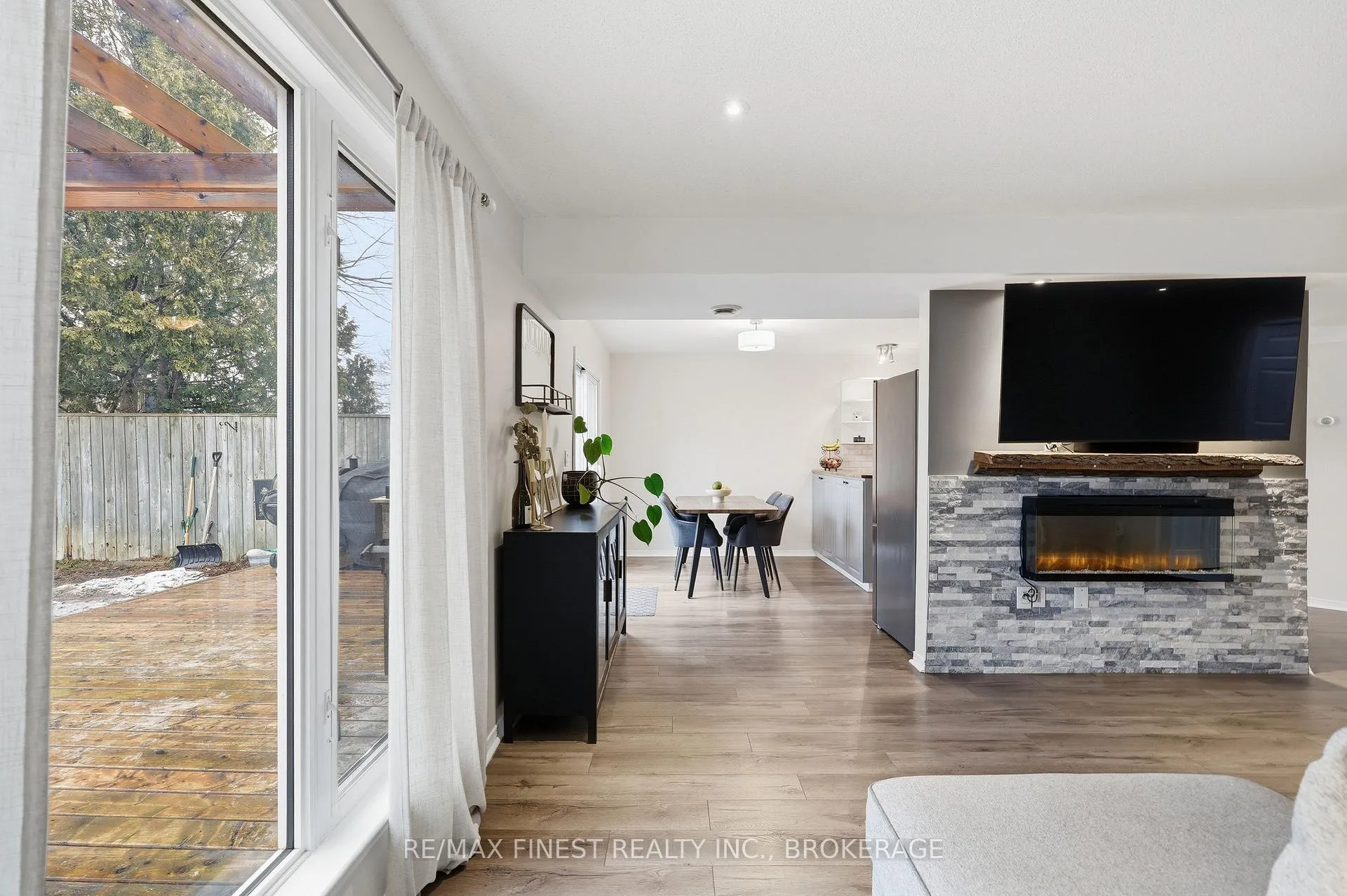 Photo 20 of 1055 Springfield Drive, Kingston, City Southwest — HOMEH