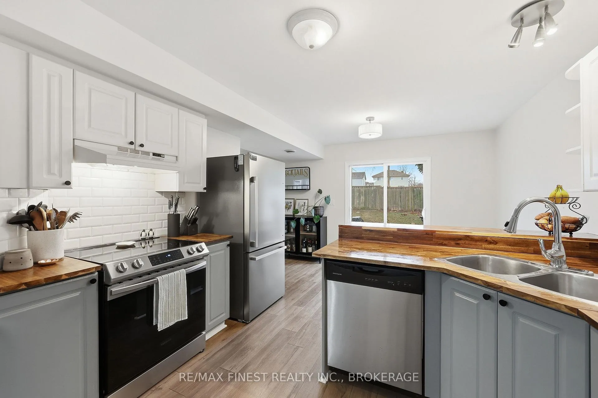 Photo 24 of 1055 Springfield Drive, Kingston, City Southwest — HOMEH